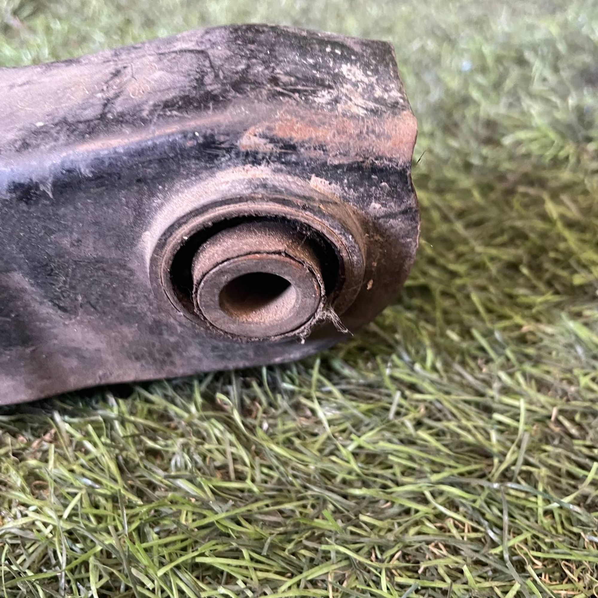 18 Рычаг задний правый нижний MAZDA AXELA BK5P, 3000 рублей, Невинномысск