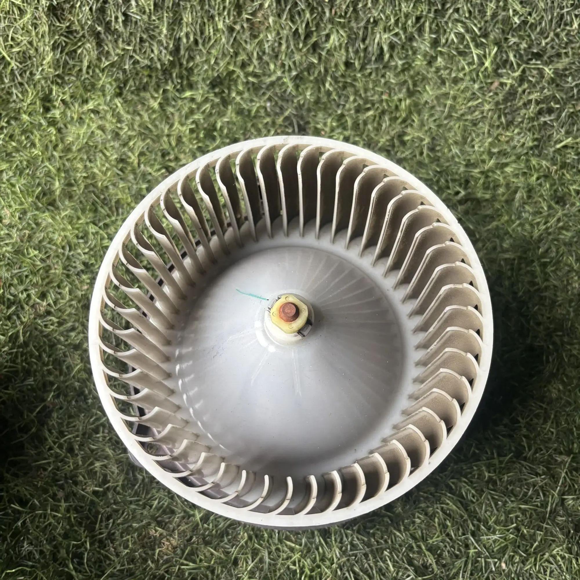 https://ycs.partsauto.market/partsauto-images/thmbs/userImages/772e461030aea93f4dbb6447c0f924d3/part/52a50e03-6e7f-4d9e-8f44-bee3e46f3b79_1776932776780.jpg