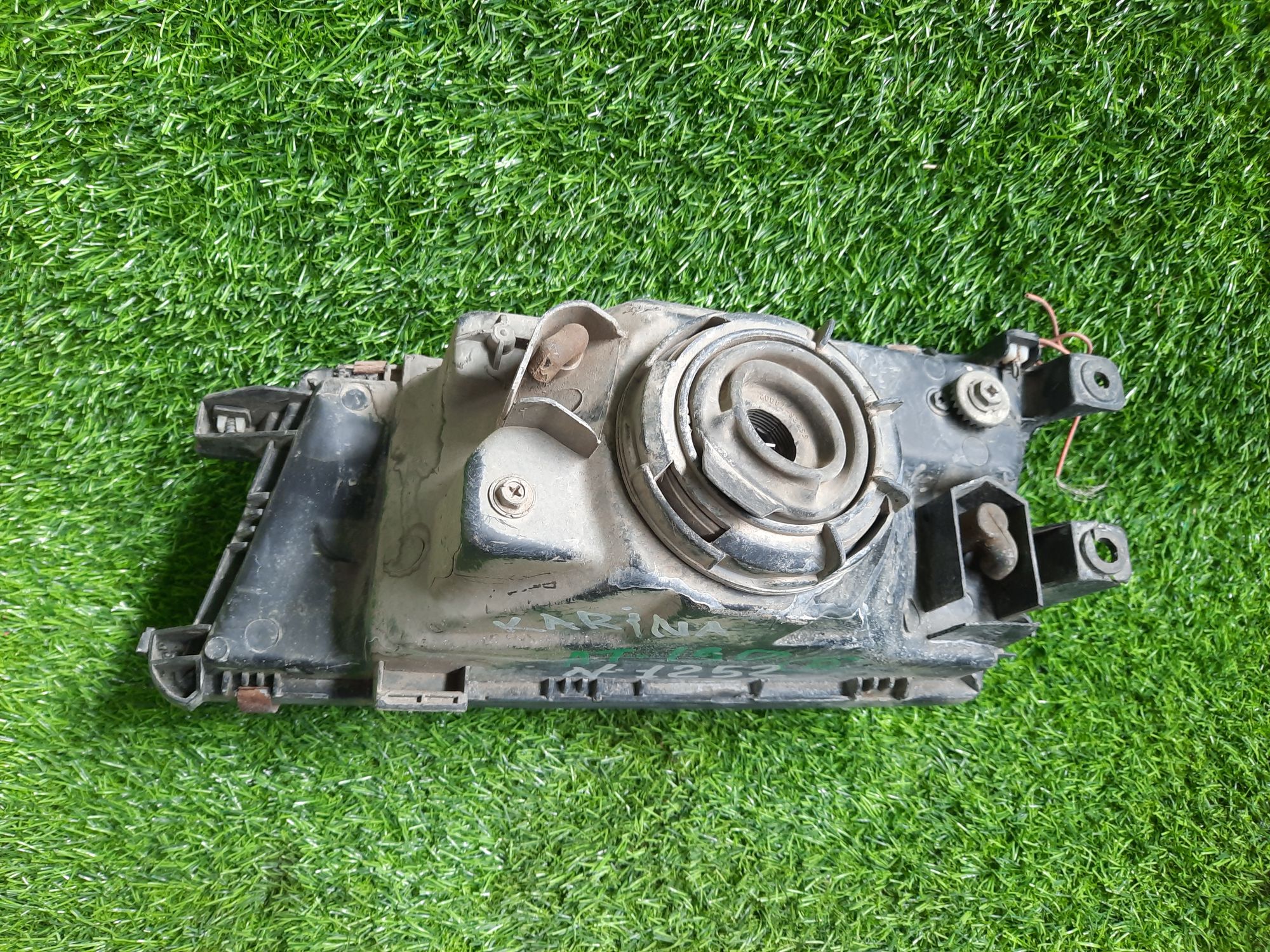 1252 фара правая TOYOTA CARINA AT190, 5000 рублей, Невинномысск