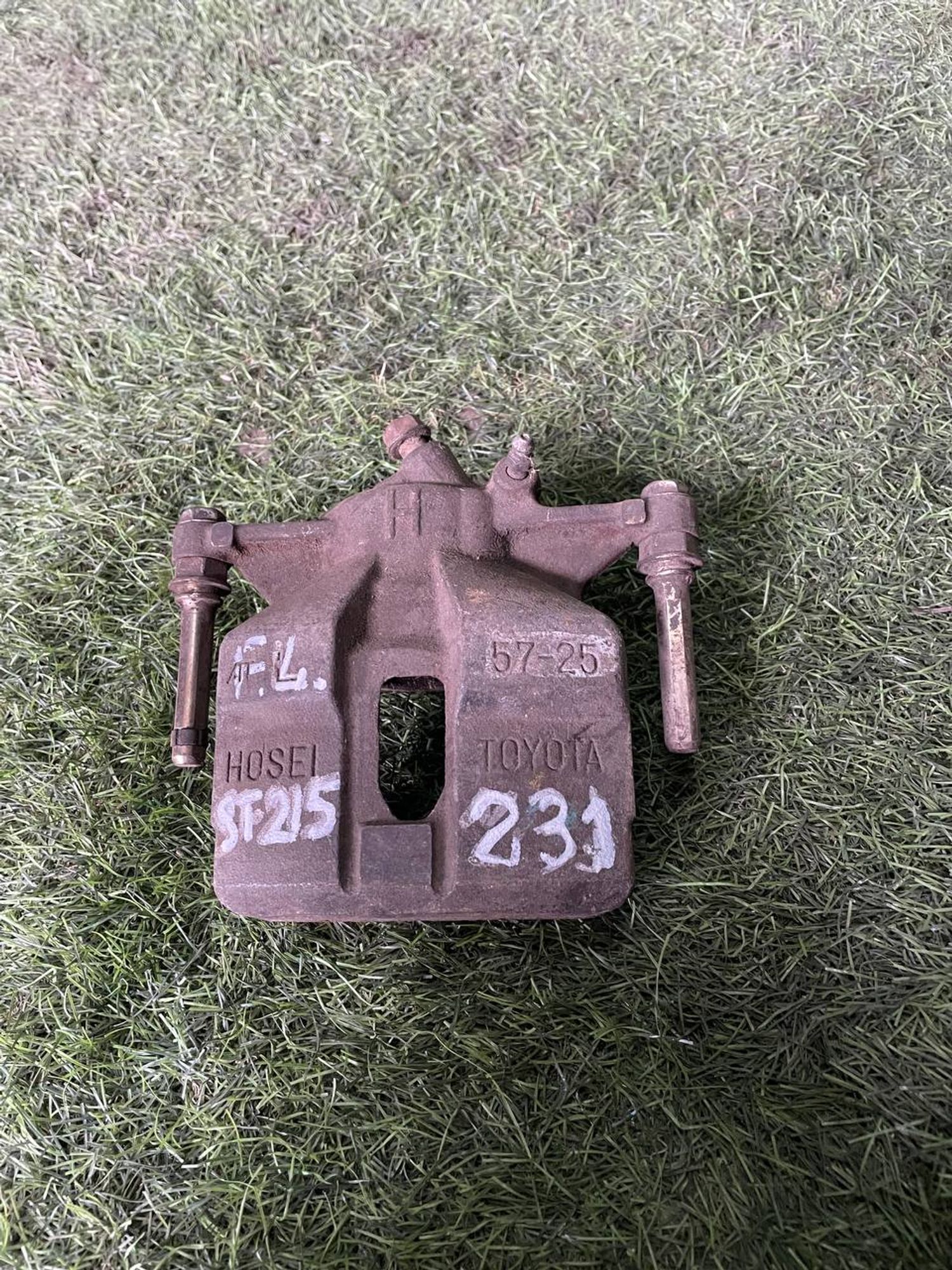 231 Суппорт тормозной передний левый TOYOTA CORONA ST215, 3000 рублей, Невинномысск