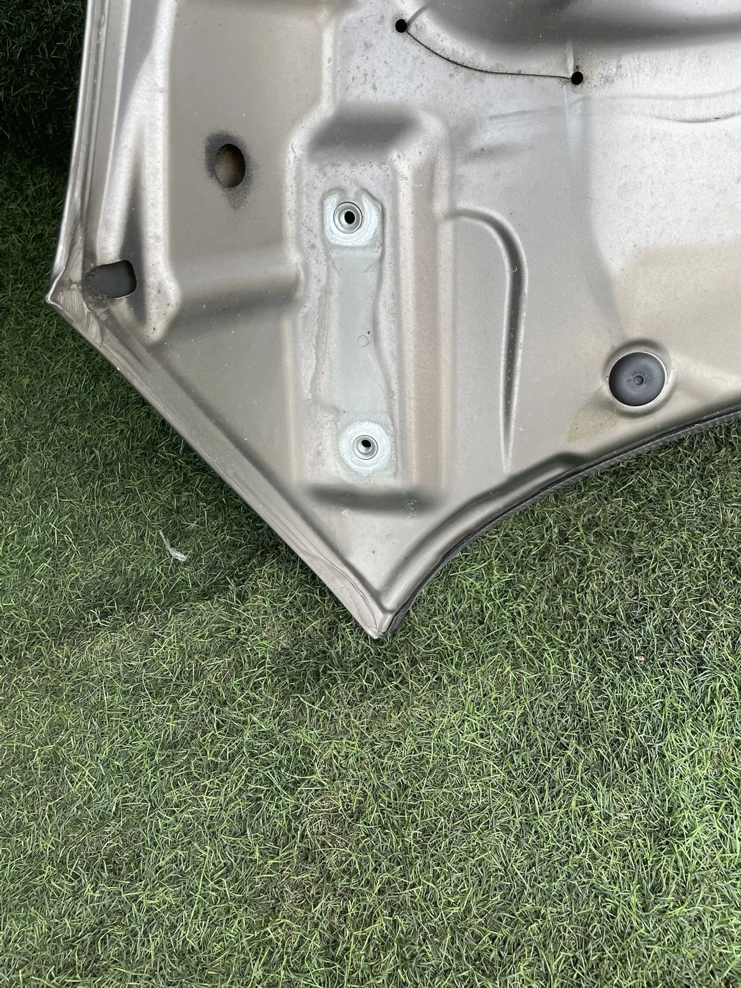 https://ycs.partsauto.market/partsauto-images/thmbs/userImages/772e461030aea93f4dbb6447c0f924d3/part/53dd906a-f3ed-4458-a60f-7ae3ab20fecb_1778567517771.jpg