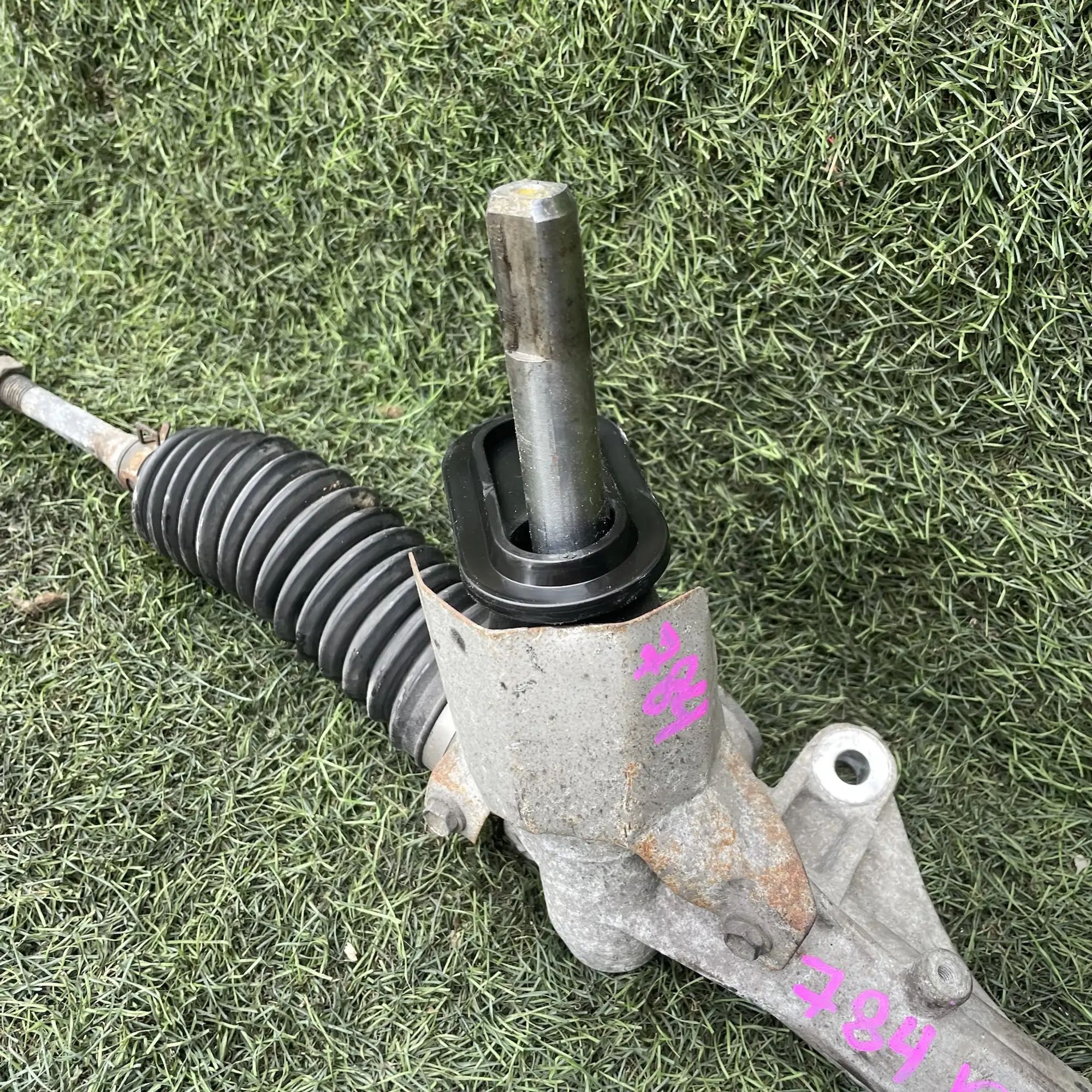 https://ycs.partsauto.market/partsauto-images/thmbs/userImages/772e461030aea93f4dbb6447c0f924d3/part/54873f40-d423-4a22-b0d4-1ba511e52125_1779198764419.jpg