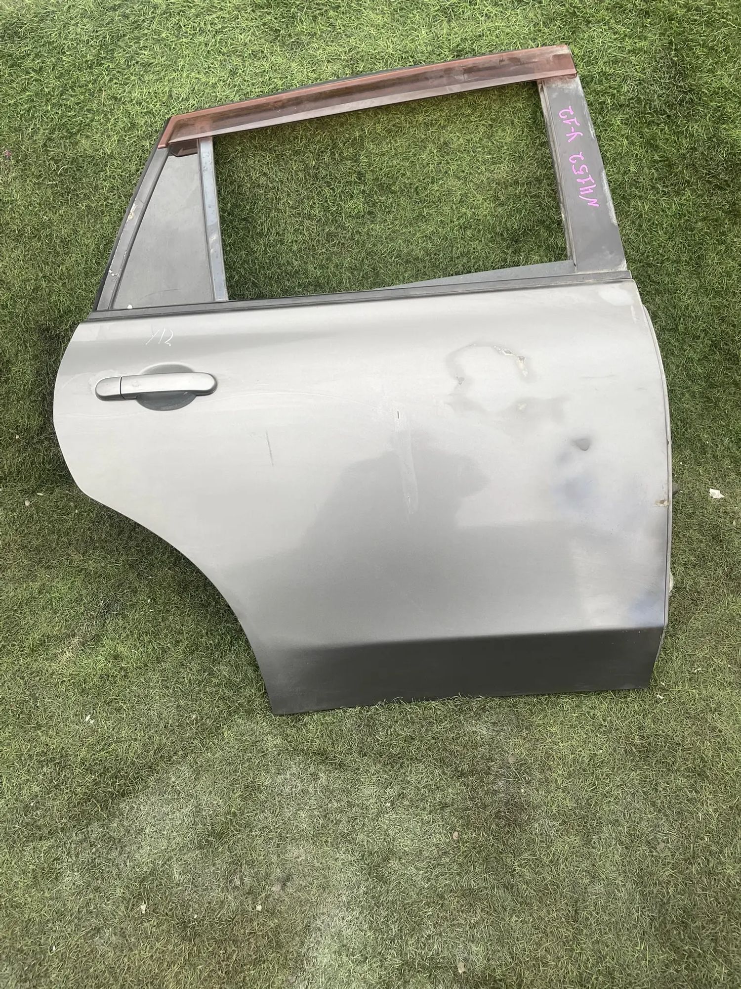 4152 Дверь задняя правая Nissan Wingroad Y12 HR15DE 2013, 9500 рублей, Невинномысск