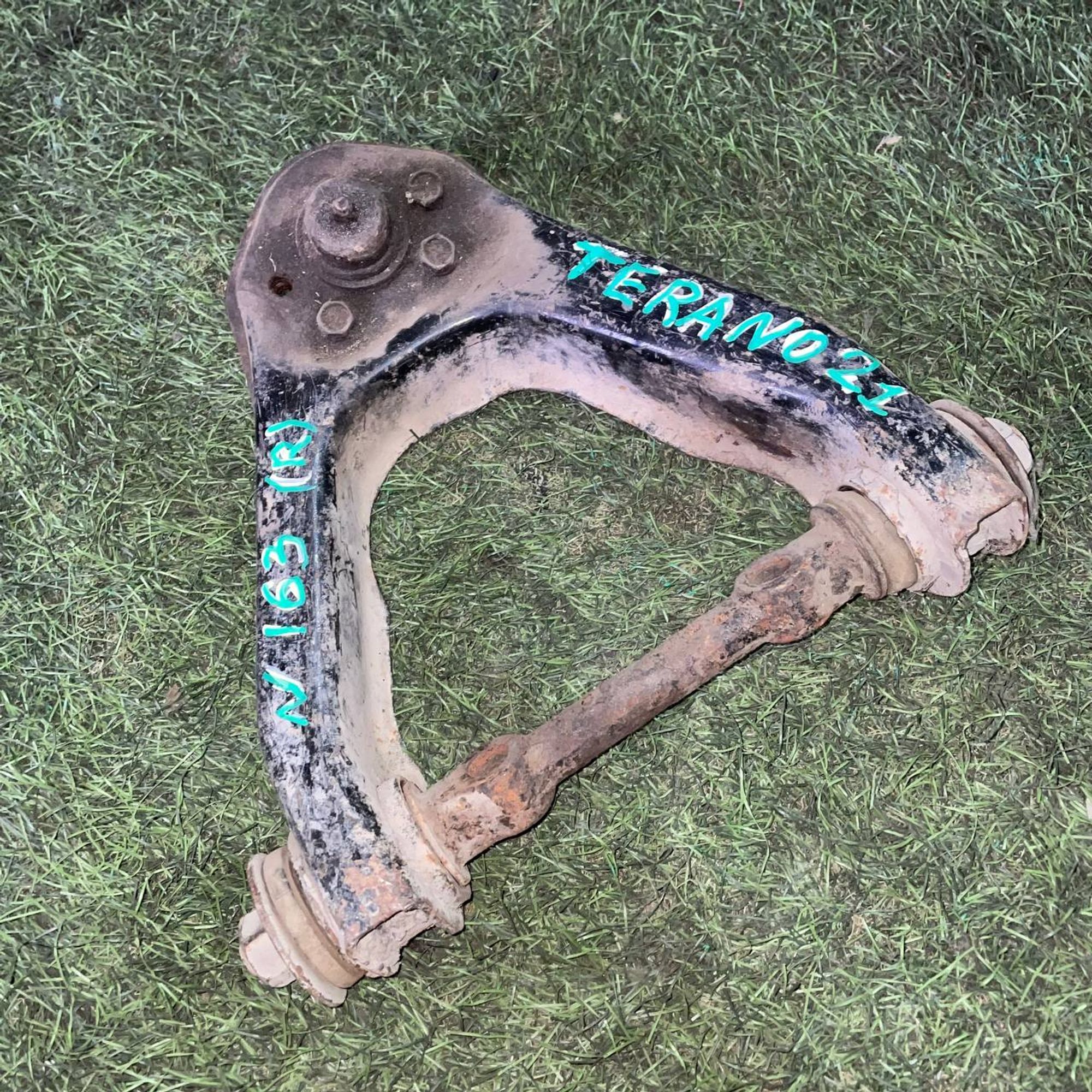 163 Рычаг передний правый нижний NISSAN TERRANO D21, 1 рублей, Невинномысск