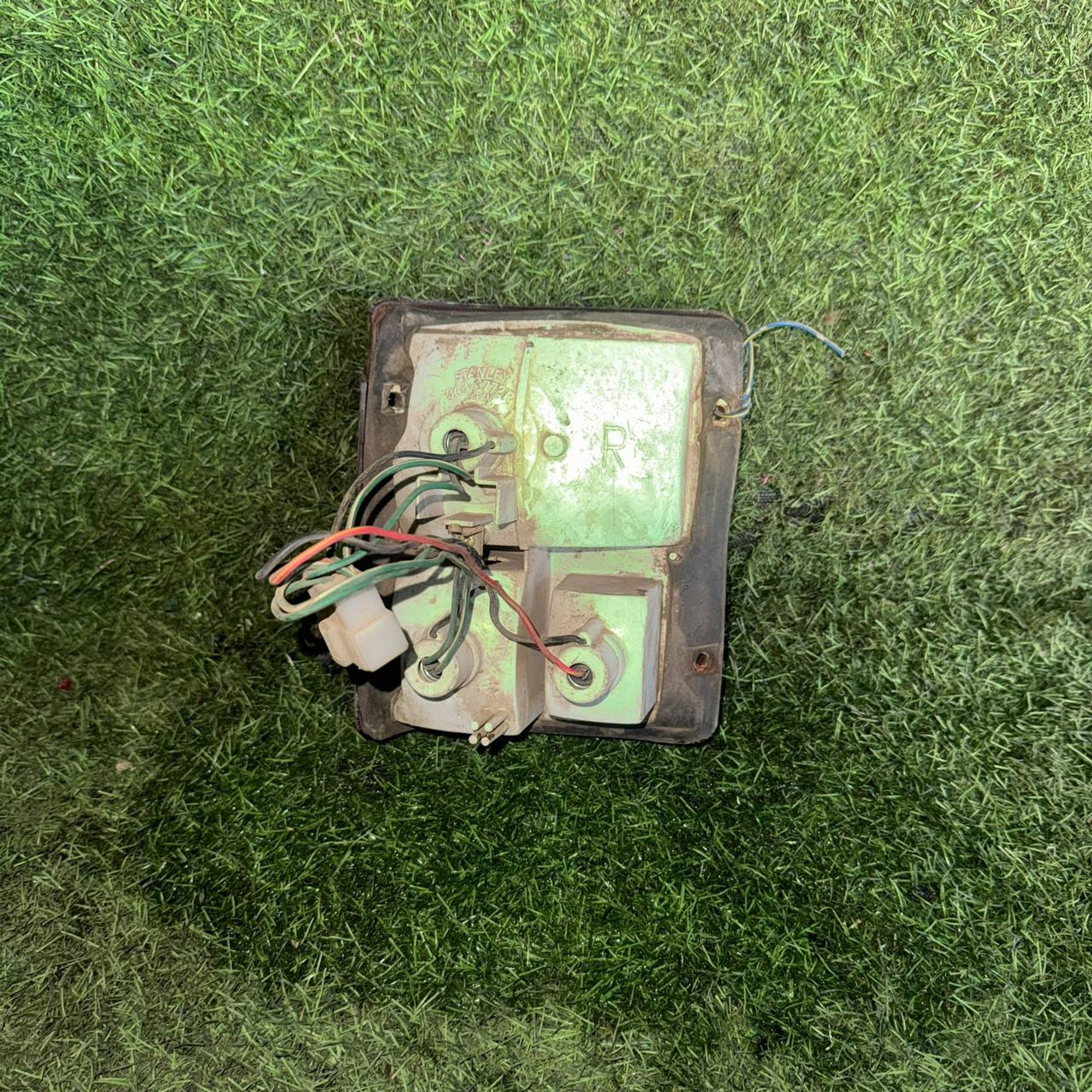 596 Фонарь задний правый MITSUBISHI PAJERO V46W зад. право, 1 рублей, Невинномысск