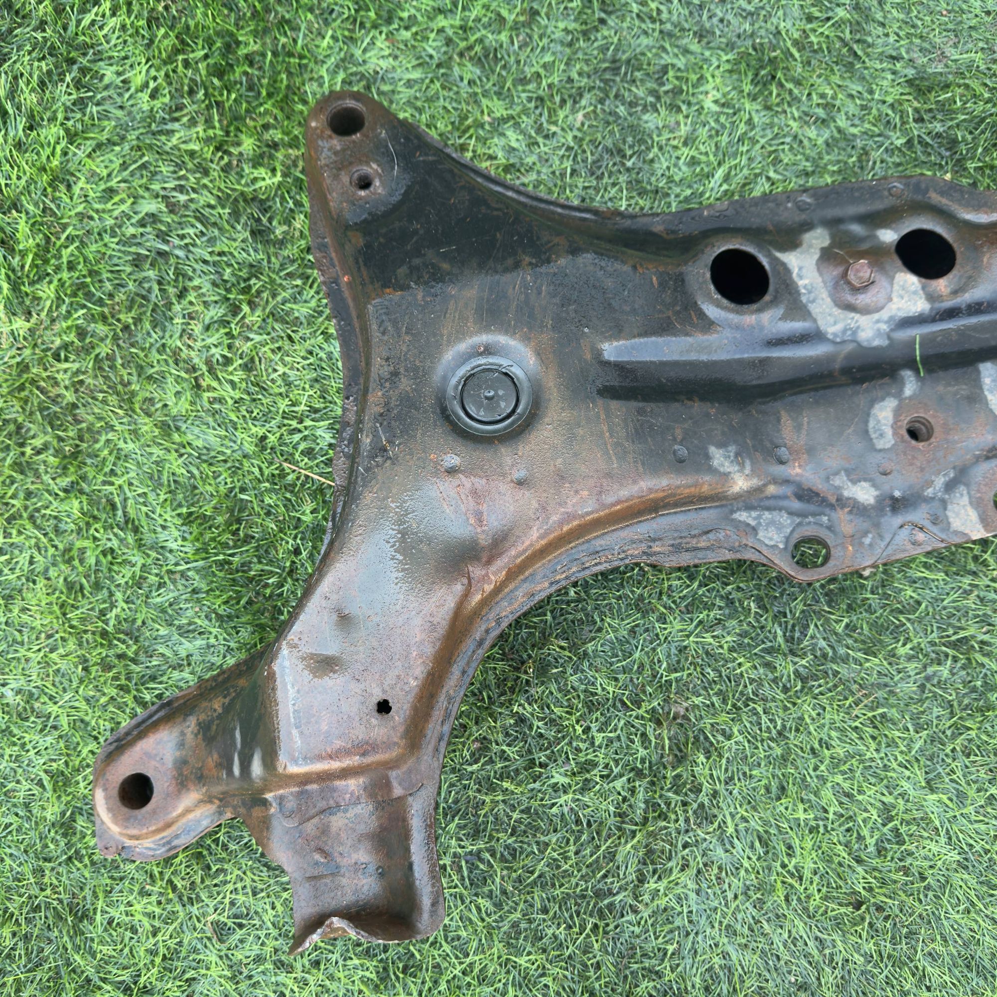 169 Подрамник передний TOYOTA CORONA AT171, 1 рублей, Невинномысск