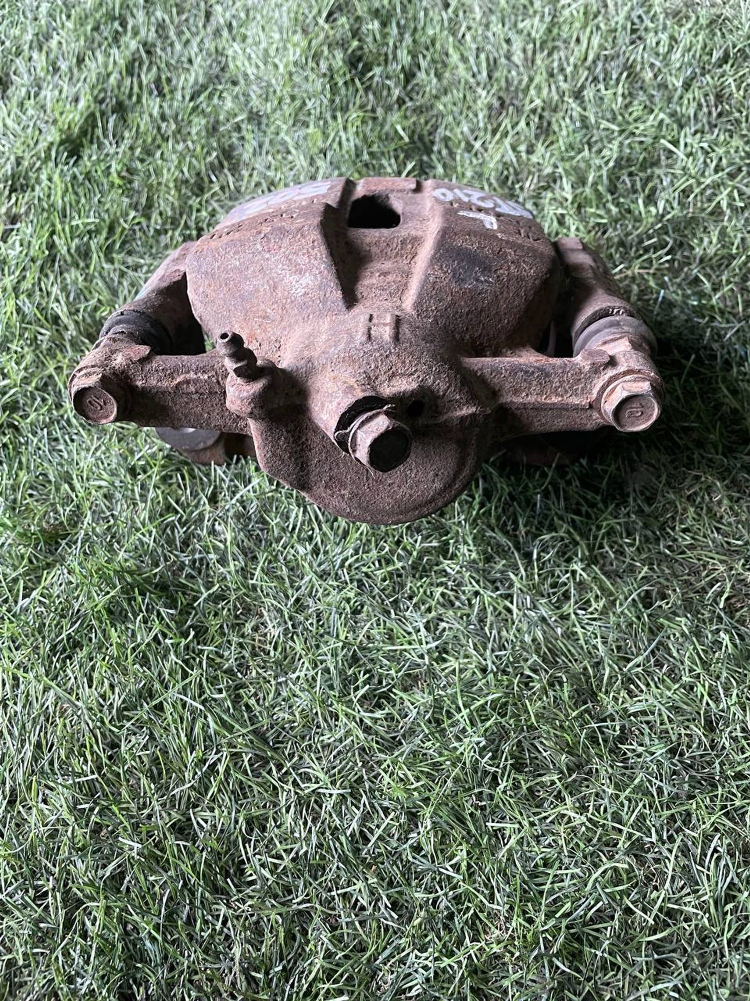 502 Суппорт тормозной передний левый  Toyota ST210 57-25, 3000 рублей, Невинномысск