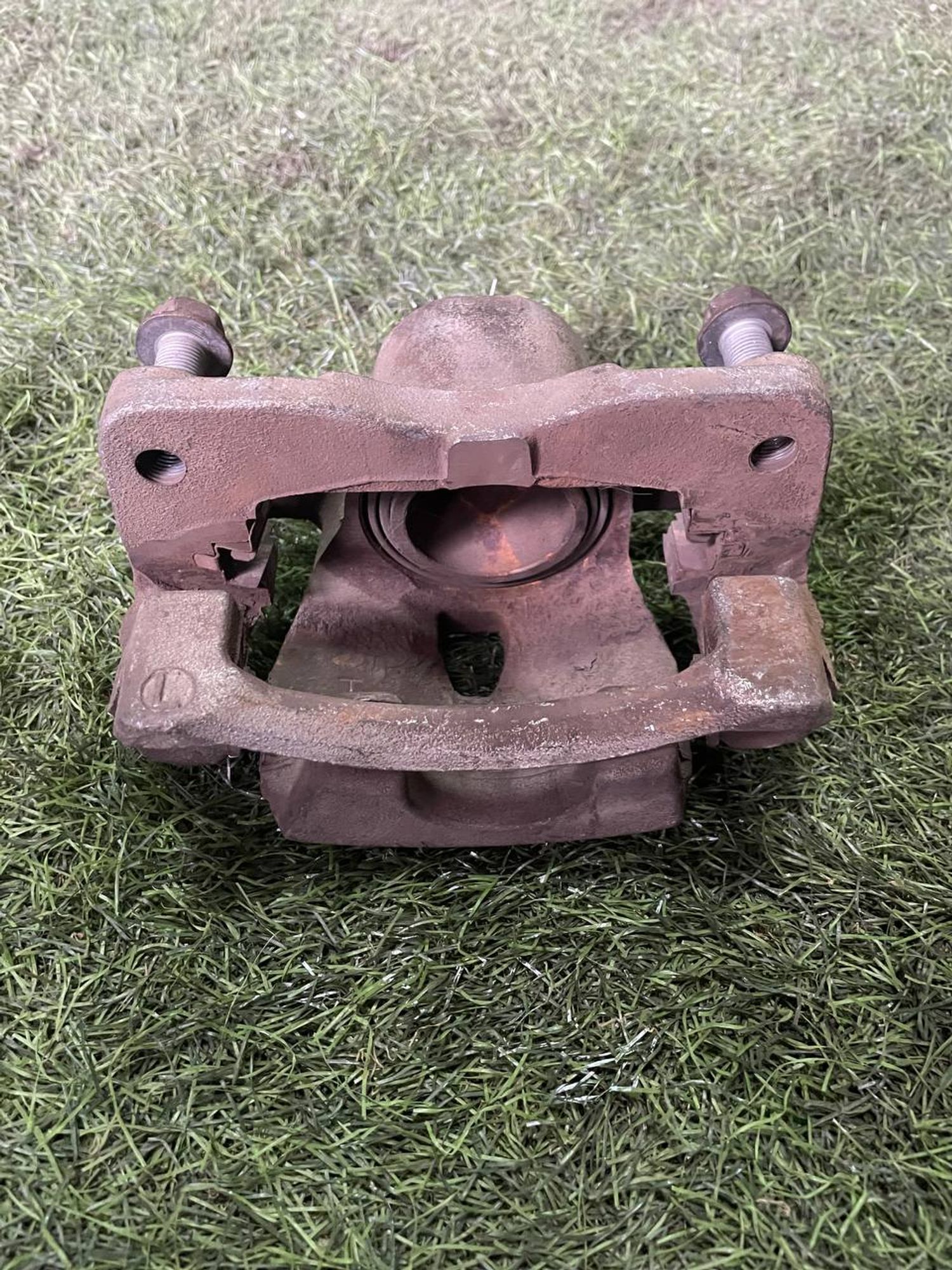 343 Суппорт тормозной передний левый TOYOTA KSP90, 3000 рублей, Невинномысск