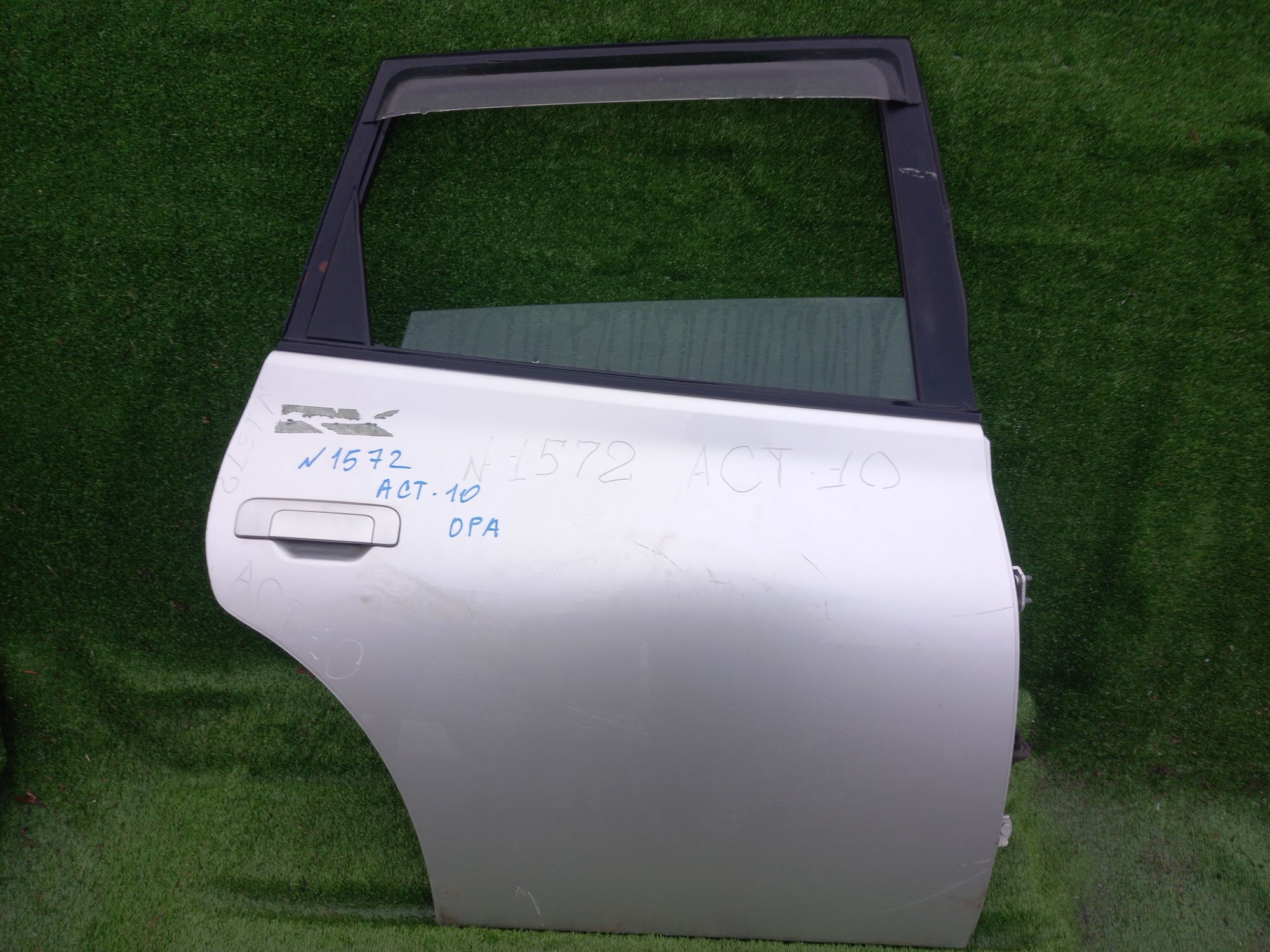 1572 дверь задняя правая на TOYOTA OPA ACT10, 10500 рублей, Невинномысск