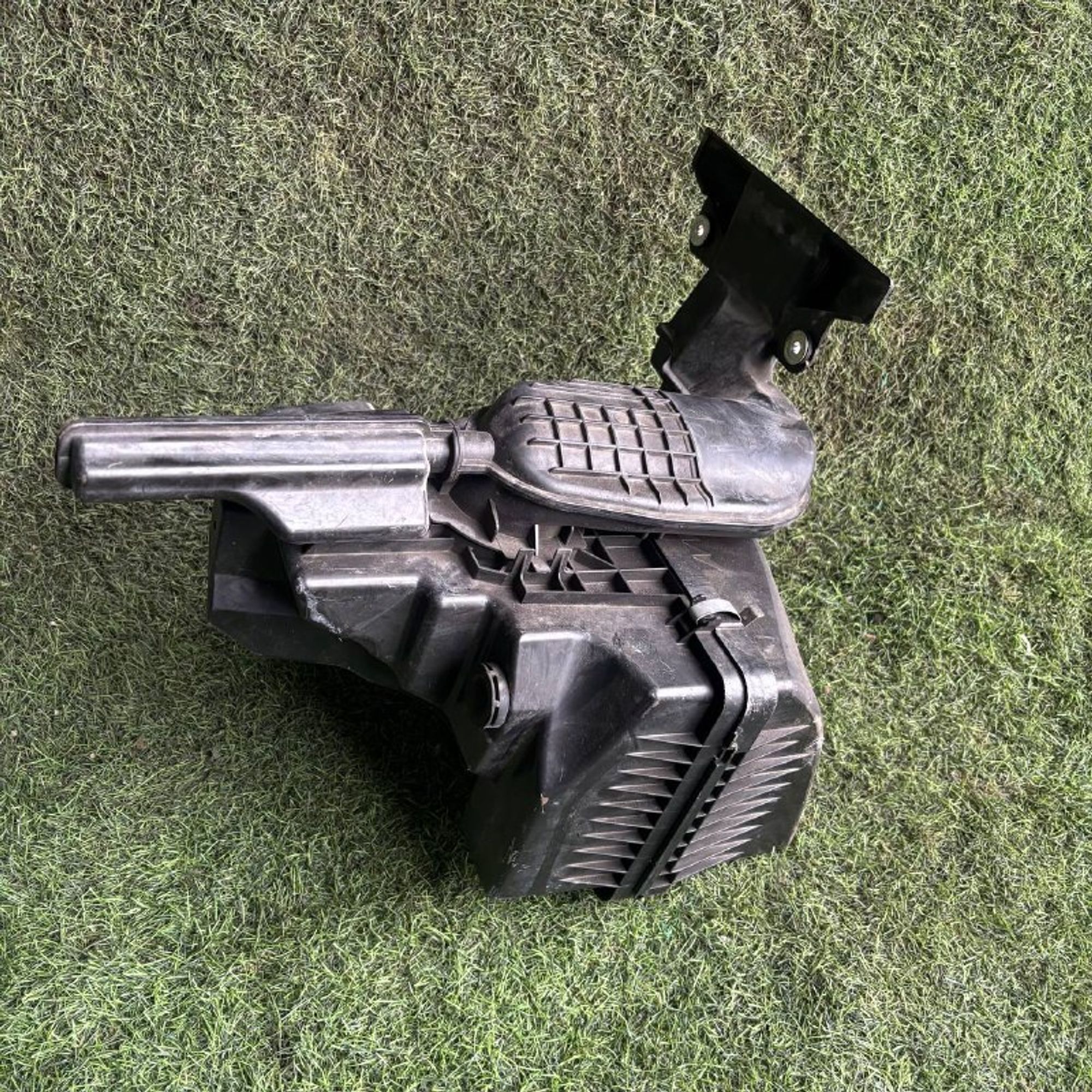 https://ycs.partsauto.market/partsauto-images/thmbs/userImages/772e461030aea93f4dbb6447c0f924d3/part/56f99f5f-c50f-47b2-9ee6-c891f6c03583_1773835721498.jpg