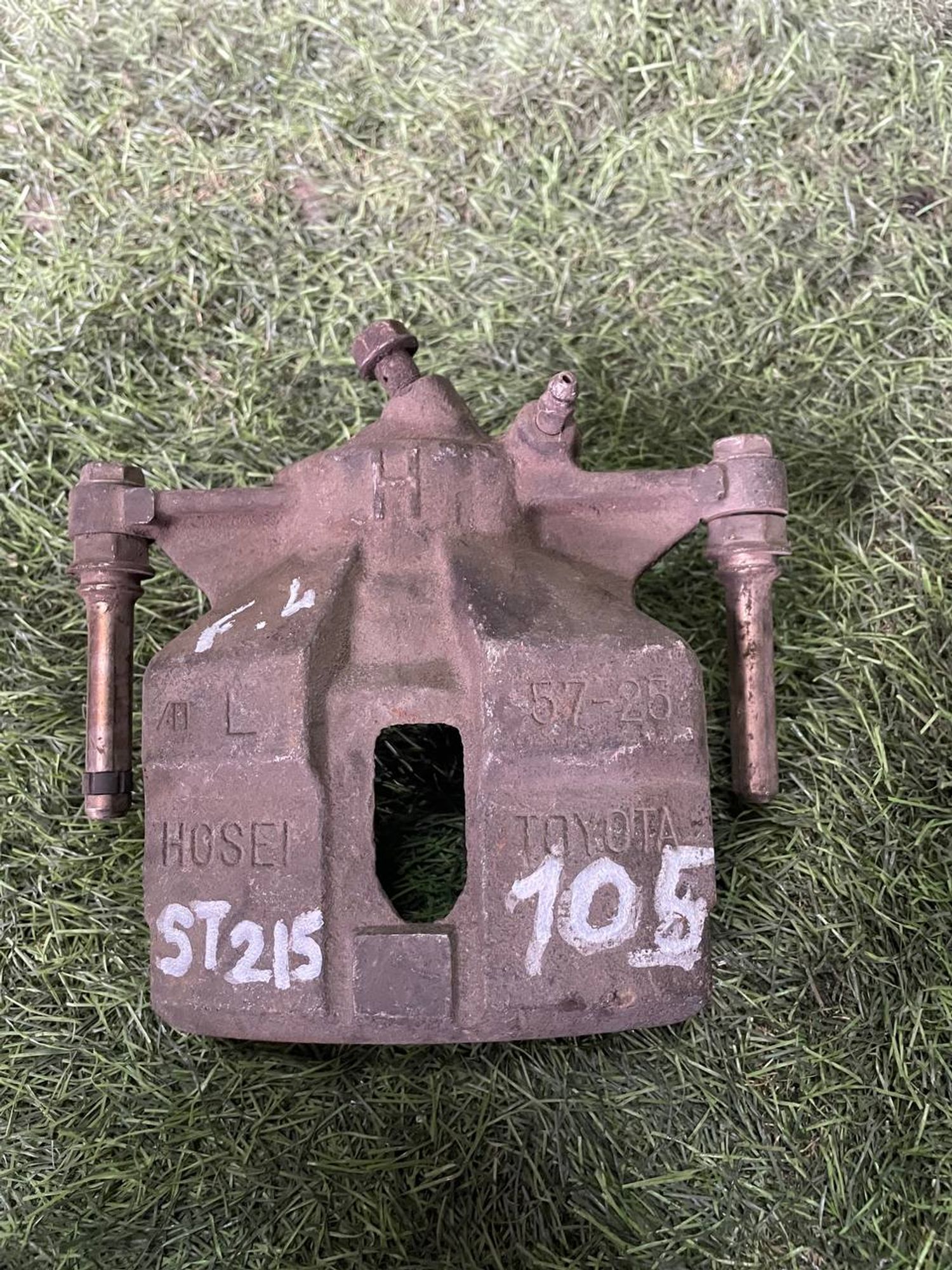 105 Суппорт тормозной передний левый TOYOTA CALDINA ST215, 3000 рублей, Невинномысск