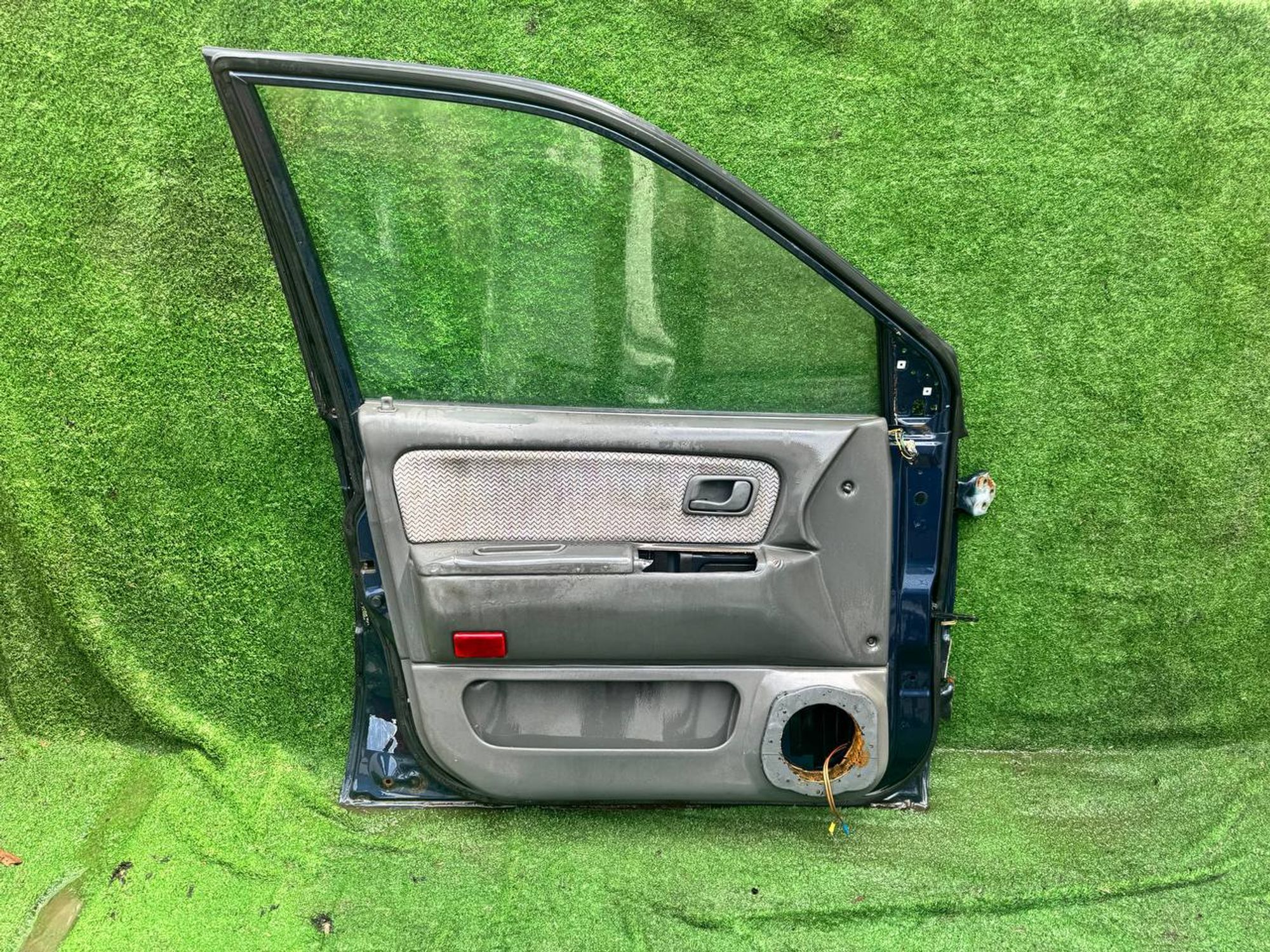 2044 дверь на MITSUBISHI CHARIOT RN33, 5500 рублей, Невинномысск