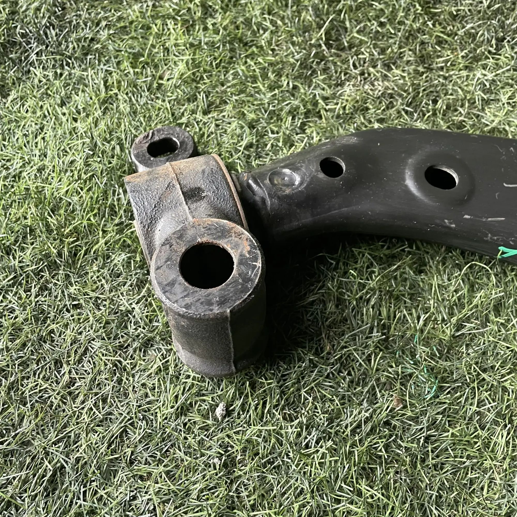 https://ycs.partsauto.market/partsauto-images/thmbs/userImages/772e461030aea93f4dbb6447c0f924d3/part/57f9971a-4c17-4627-8d75-ec7b0f4b7b0c_1776932530711.jpg