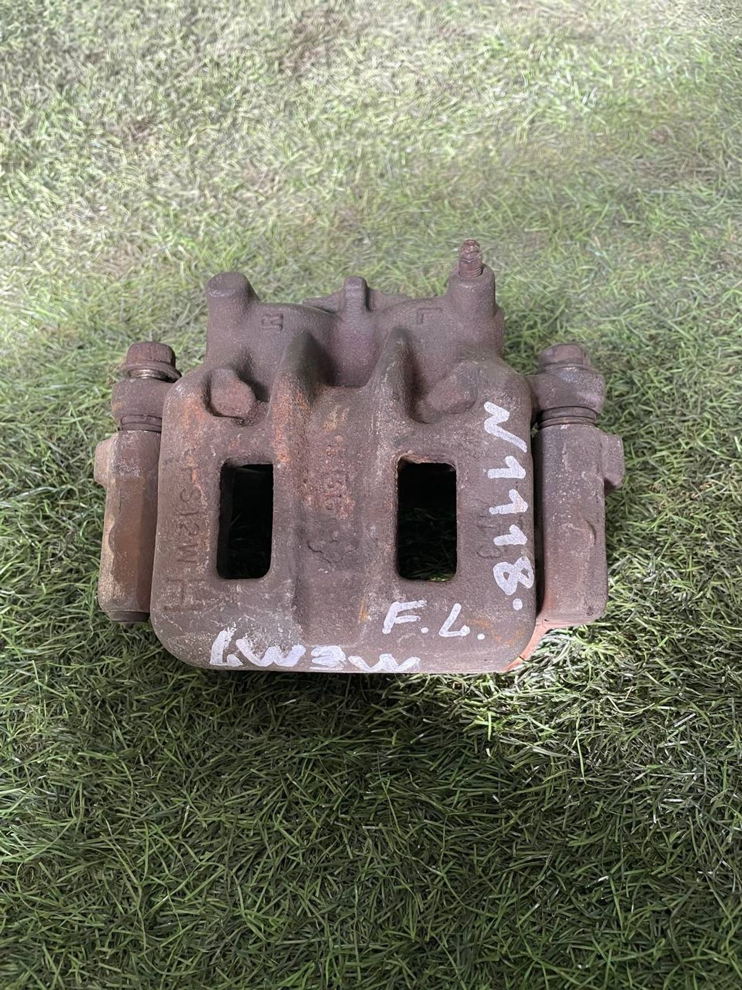 1118 Суппорт тормозной передний левый Mazda MPV LW3W L3, 3000 рублей, Невинномысск