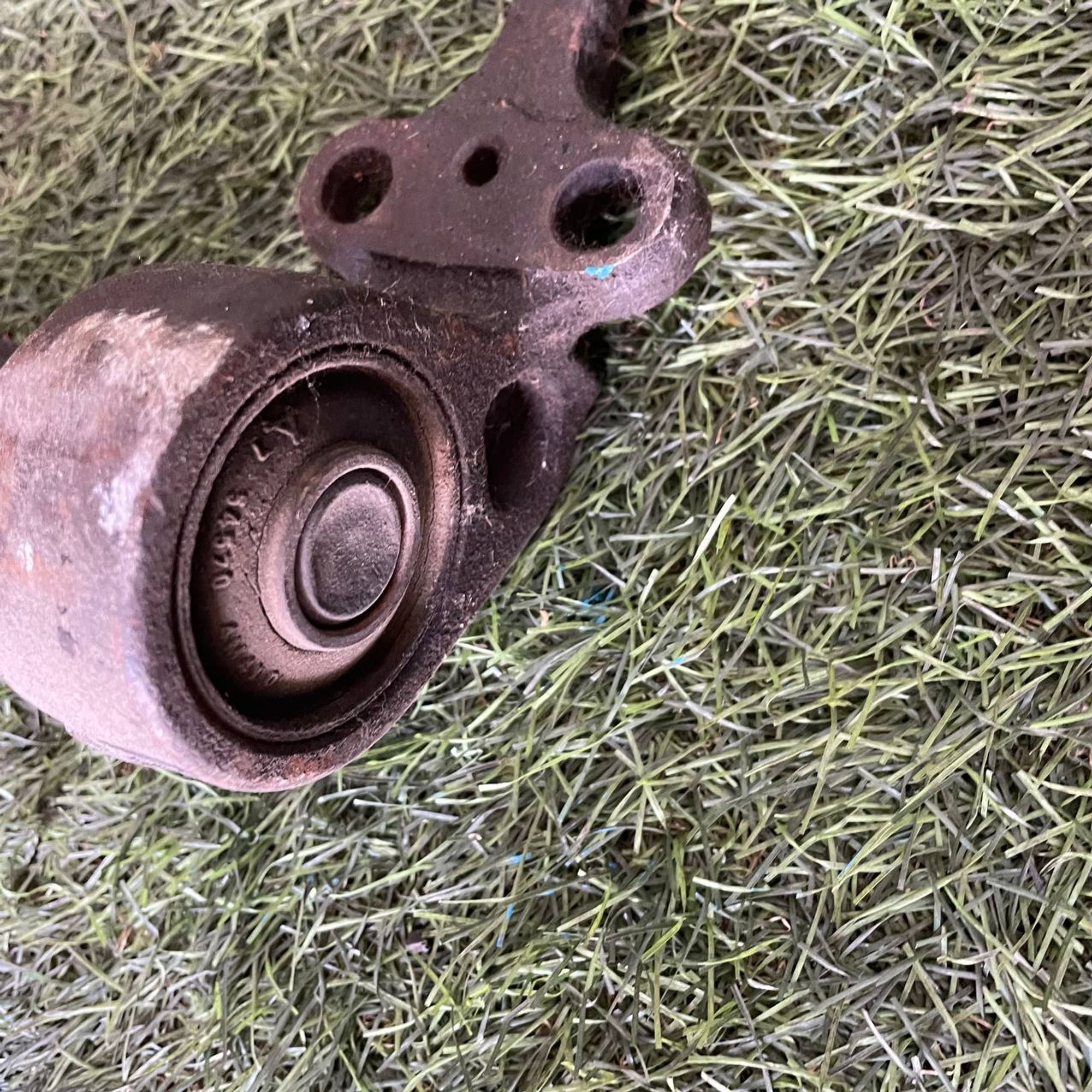 283 Рычаг передний левый нижний NISSAN WINGROAD Y11, 4000 рублей, Невинномысск