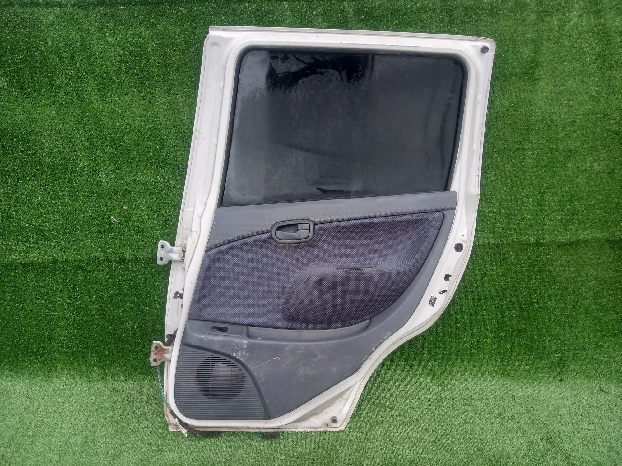 1132 дверь на DAIHATSU YRV M201G, 7500 рублей, Невинномысск