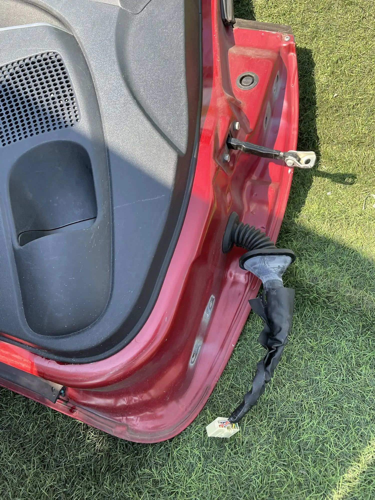 4268 Дверь передняя левая Mitsubishi Colt Z23W 4A91 2010, 10500 рублей, Невинномысск