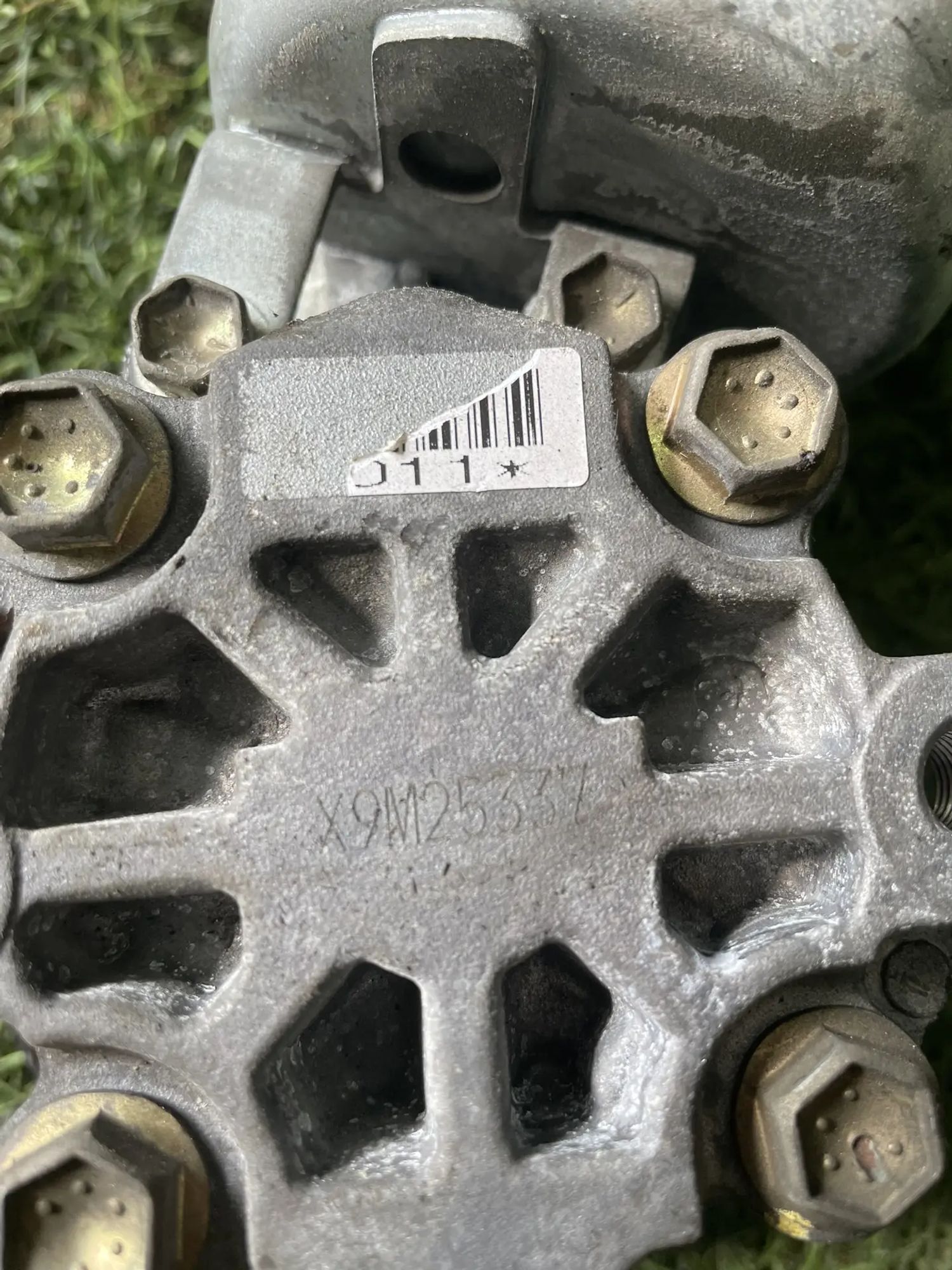 https://ycs.partsauto.market/partsauto-images/thmbs/userImages/772e461030aea93f4dbb6447c0f924d3/part/599a7e18-78d0-438c-802a-40f7fffeff51_1775814631855.jpg