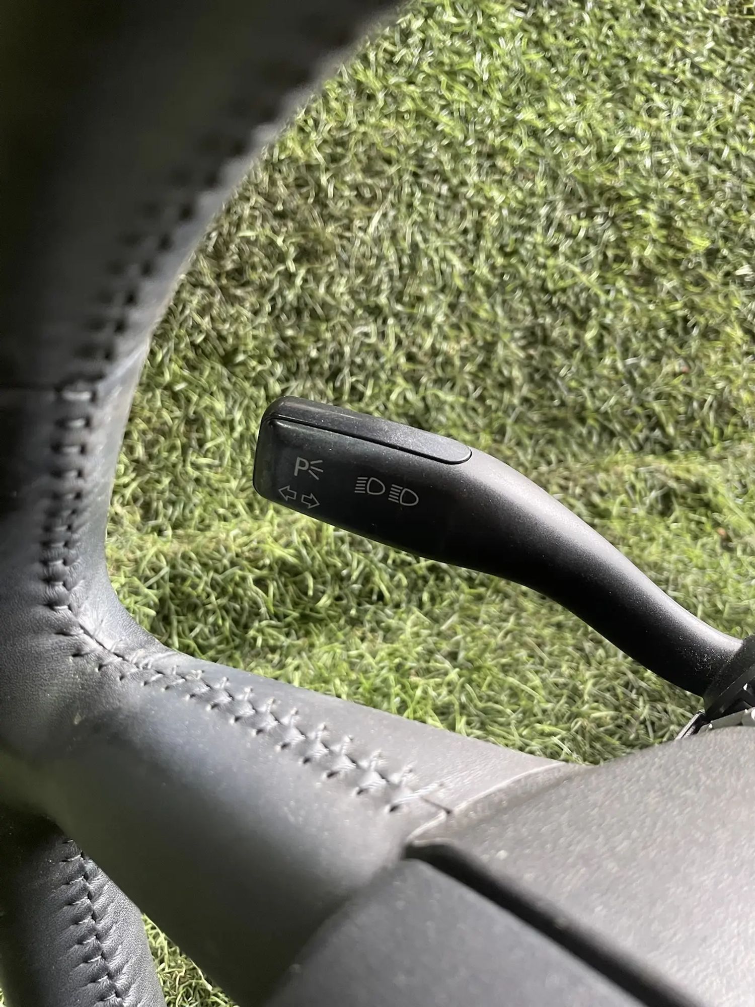 https://ycs.partsauto.market/partsauto-images/thmbs/userImages/772e461030aea93f4dbb6447c0f924d3/part/59b2d9a5-3d52-4c3d-b15c-bffe734d5fb5_1778681794804.jpg