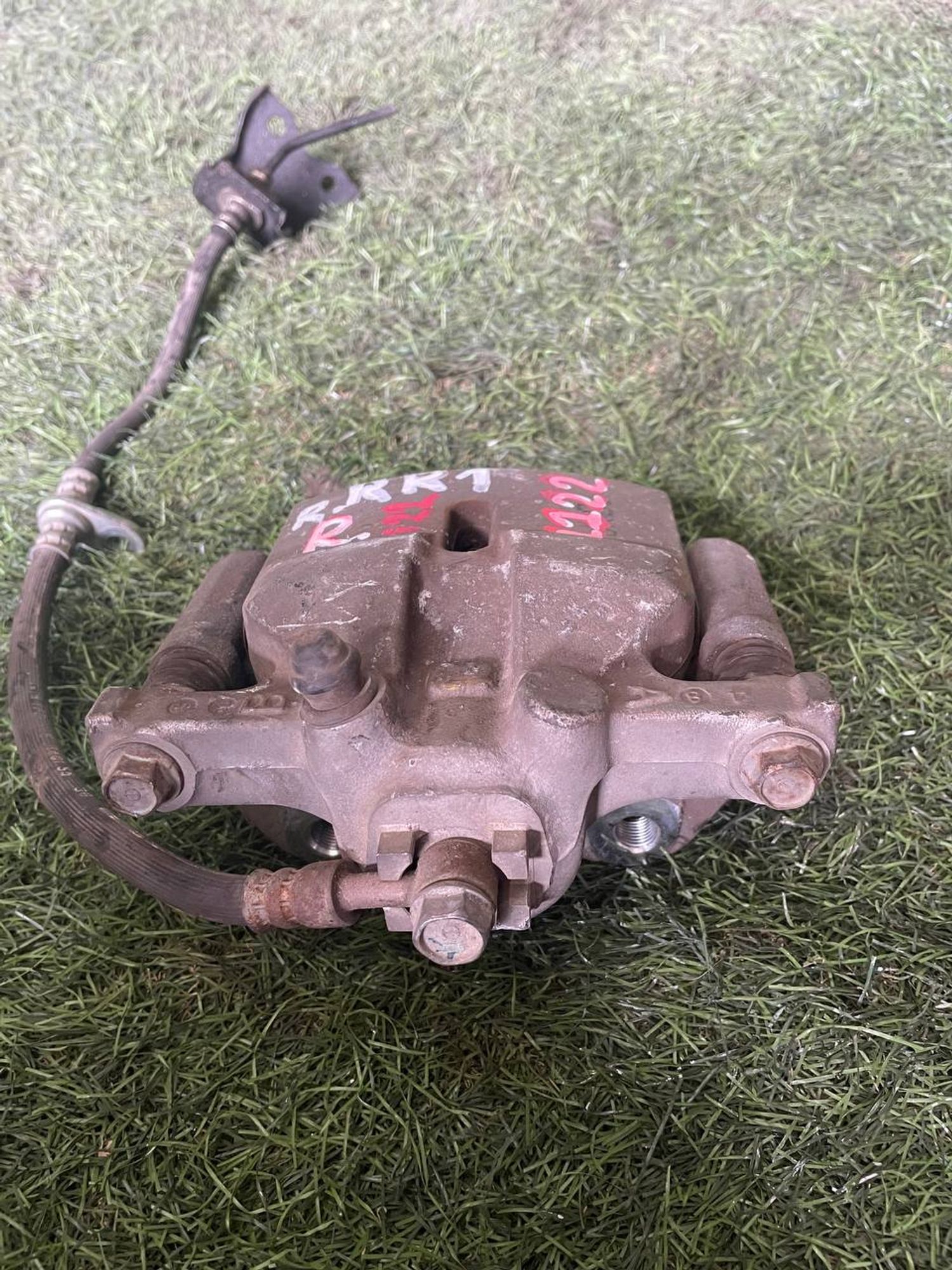 1122 Суппорт тормозной задний правый HONDA ELYSION RR1 K24A, 3000 рублей, Невинномысск