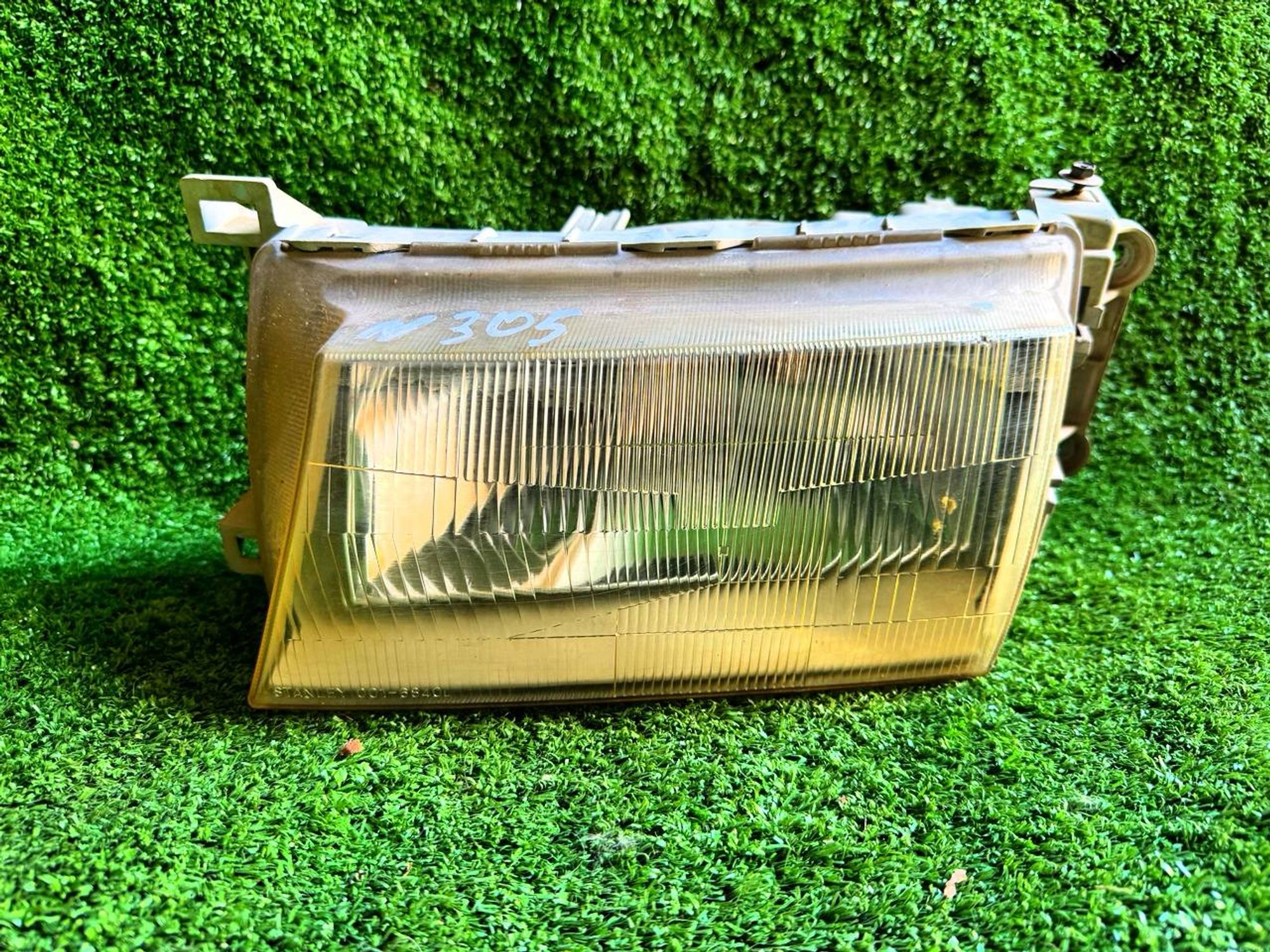 305 фара правая MAZDA BONGO FRIENDEE SGLR, 3500 рублей, Невинномысск