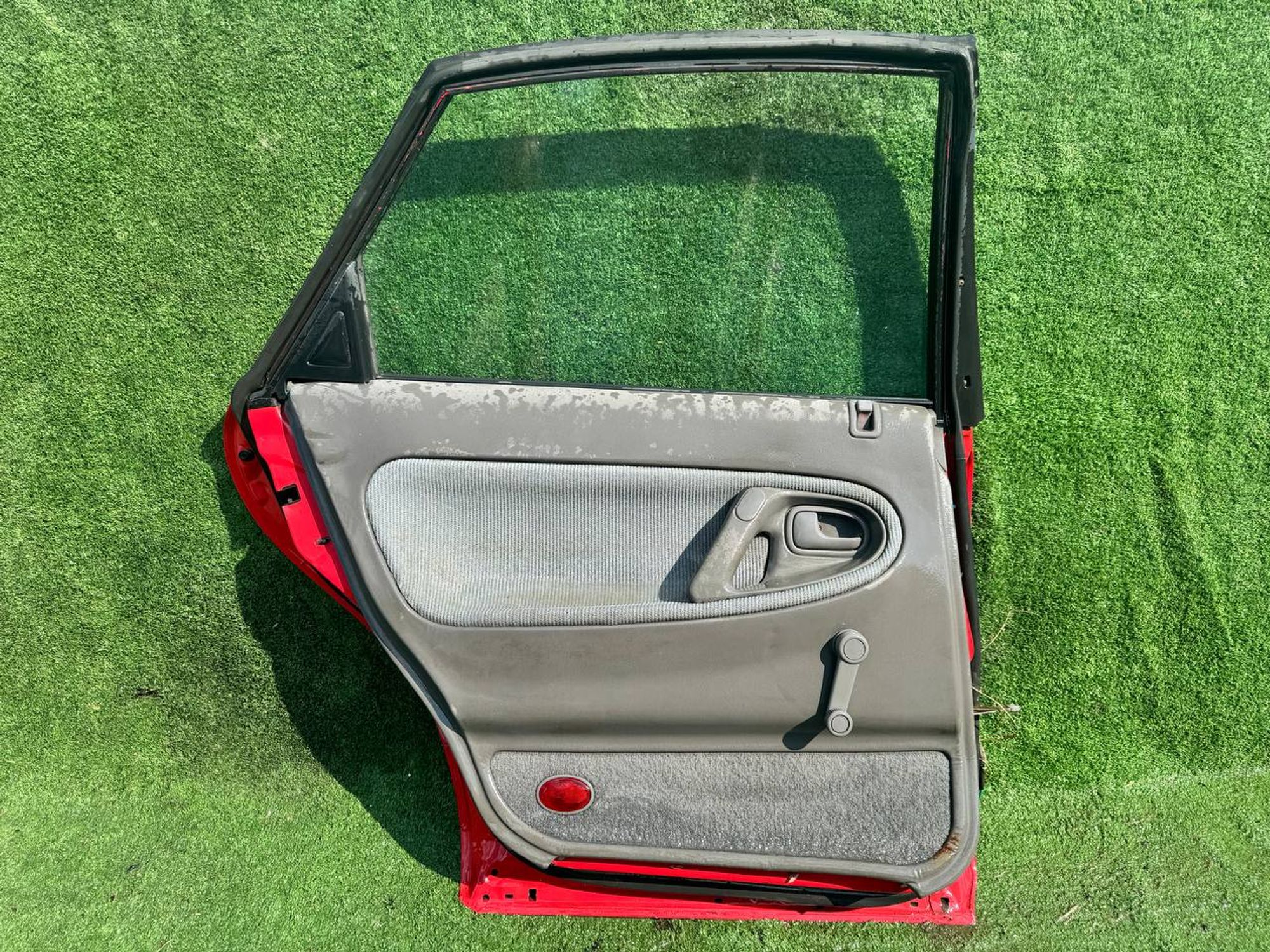 1275 дверь на MAZDA 626 GE, 3500 рублей, Невинномысск