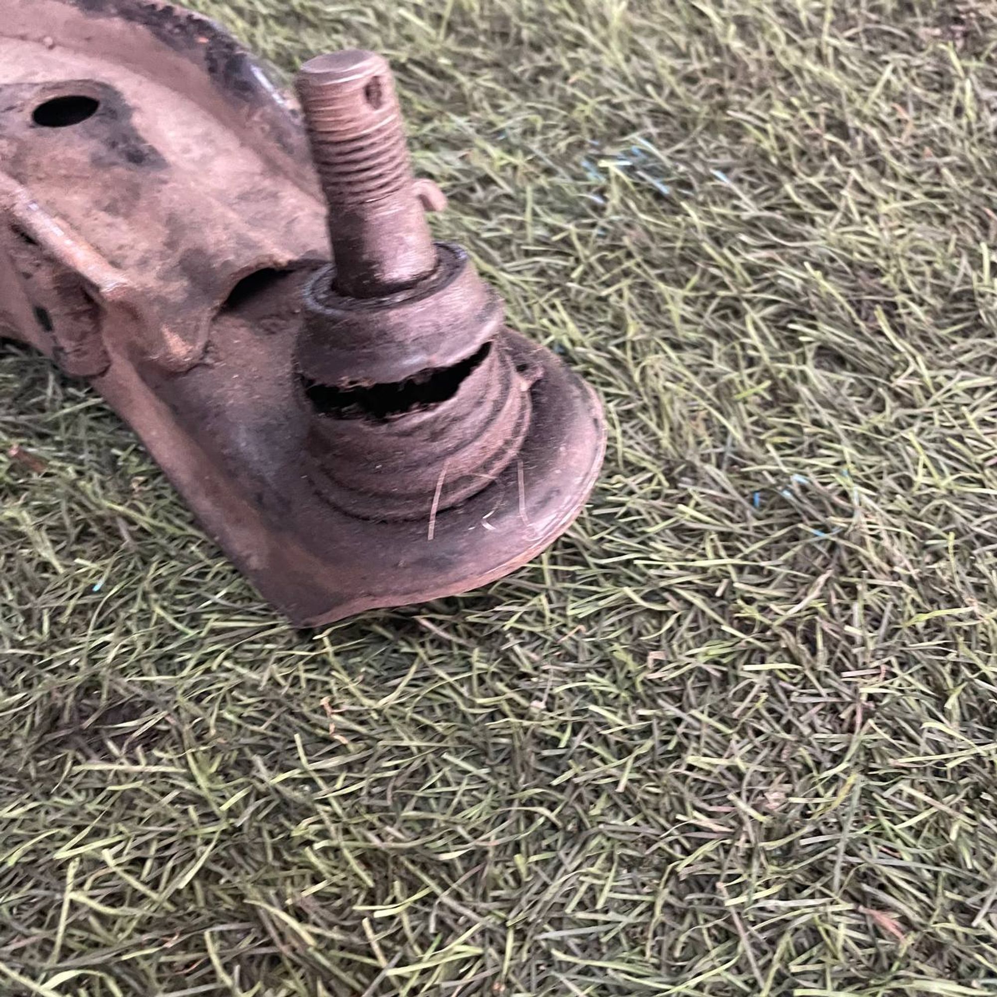 307 Рычаг передний правый нижний NISSAN AVENIR W11, 3500 рублей, Невинномысск