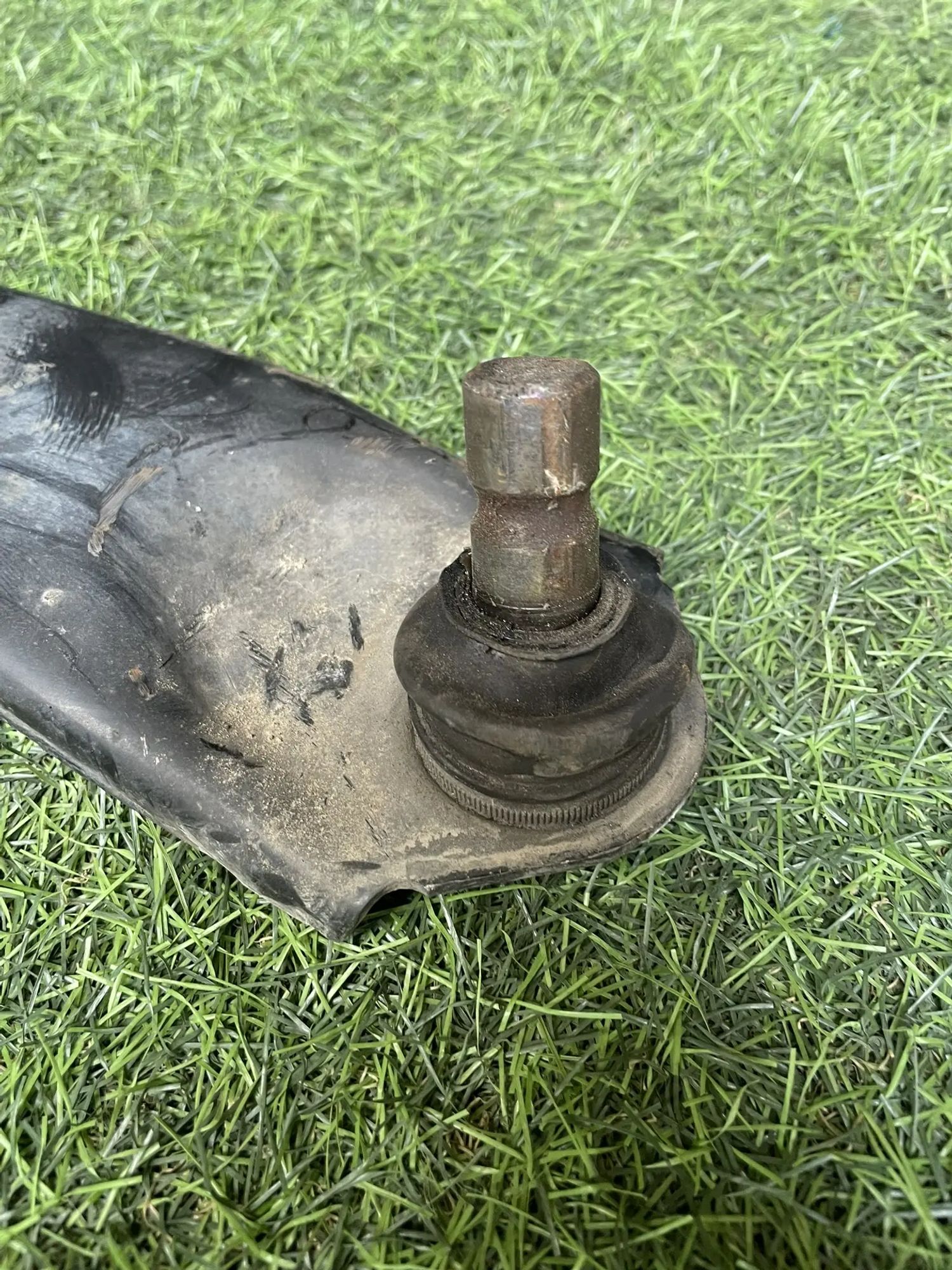 https://ycs.partsauto.market/partsauto-images/thmbs/userImages/772e461030aea93f4dbb6447c0f924d3/part/5b6e9543-34b1-464b-bc09-35e40c6537b8_1774432299392.jpg