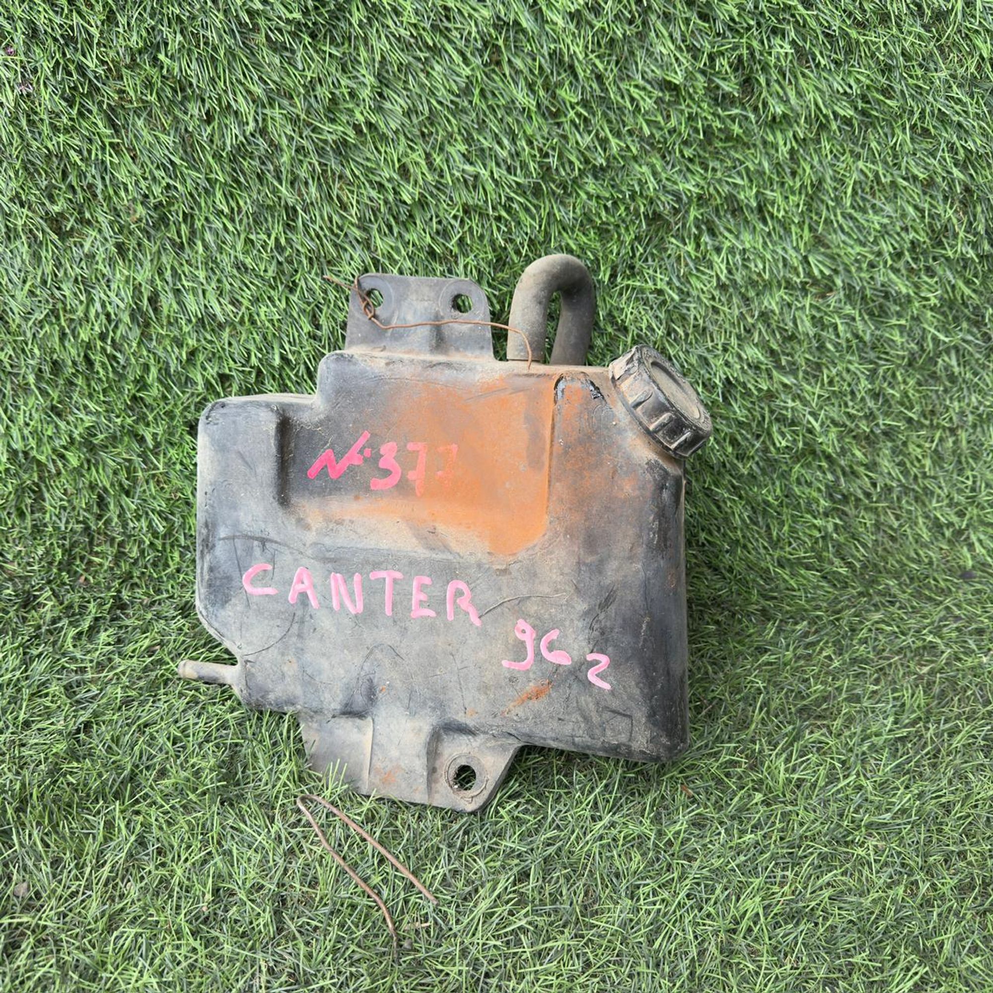 377 Бачок расширительный ОЖ MITSUBISHI CANTER 96Г, 3000 рублей, Невинномысск