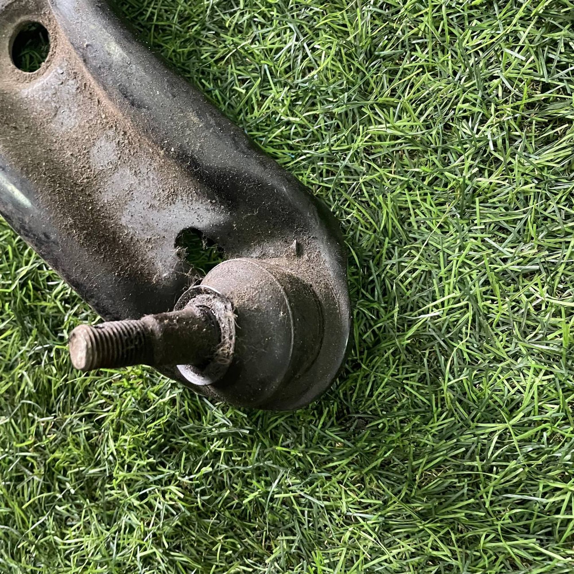 147 Рычаг передний левый нижний TOYOTA PORTE NNP10, 1 рублей, Невинномысск