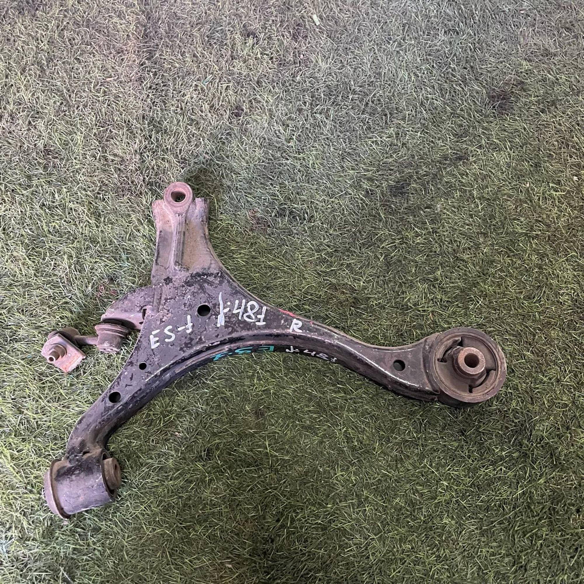481 Рычаг передний правый нижний HONDA CIVIC ES1, 3000 рублей, Невинномысск