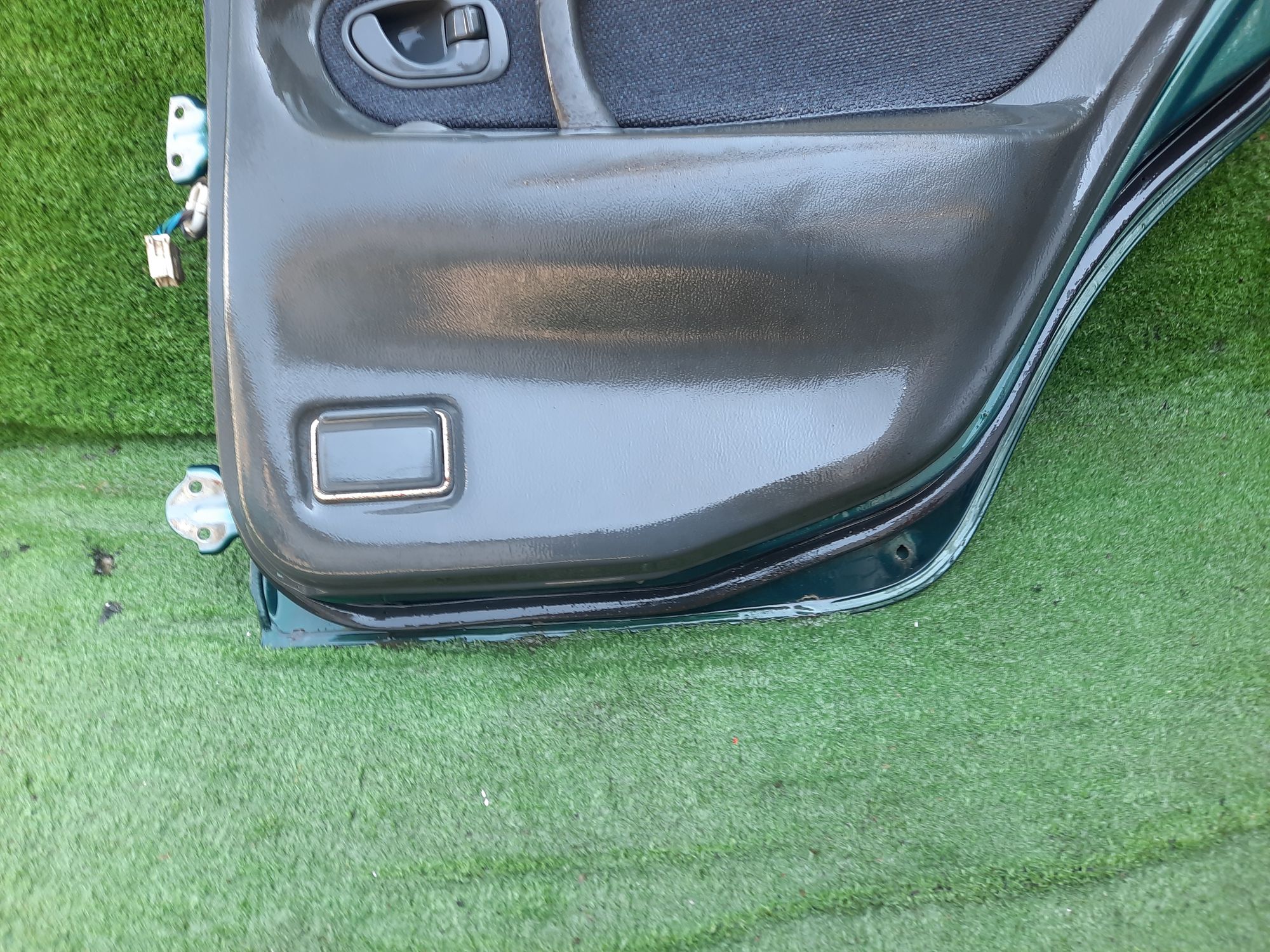 859 дверь на MITSUBISHI GALANT E52A, 4000 рублей, Невинномысск