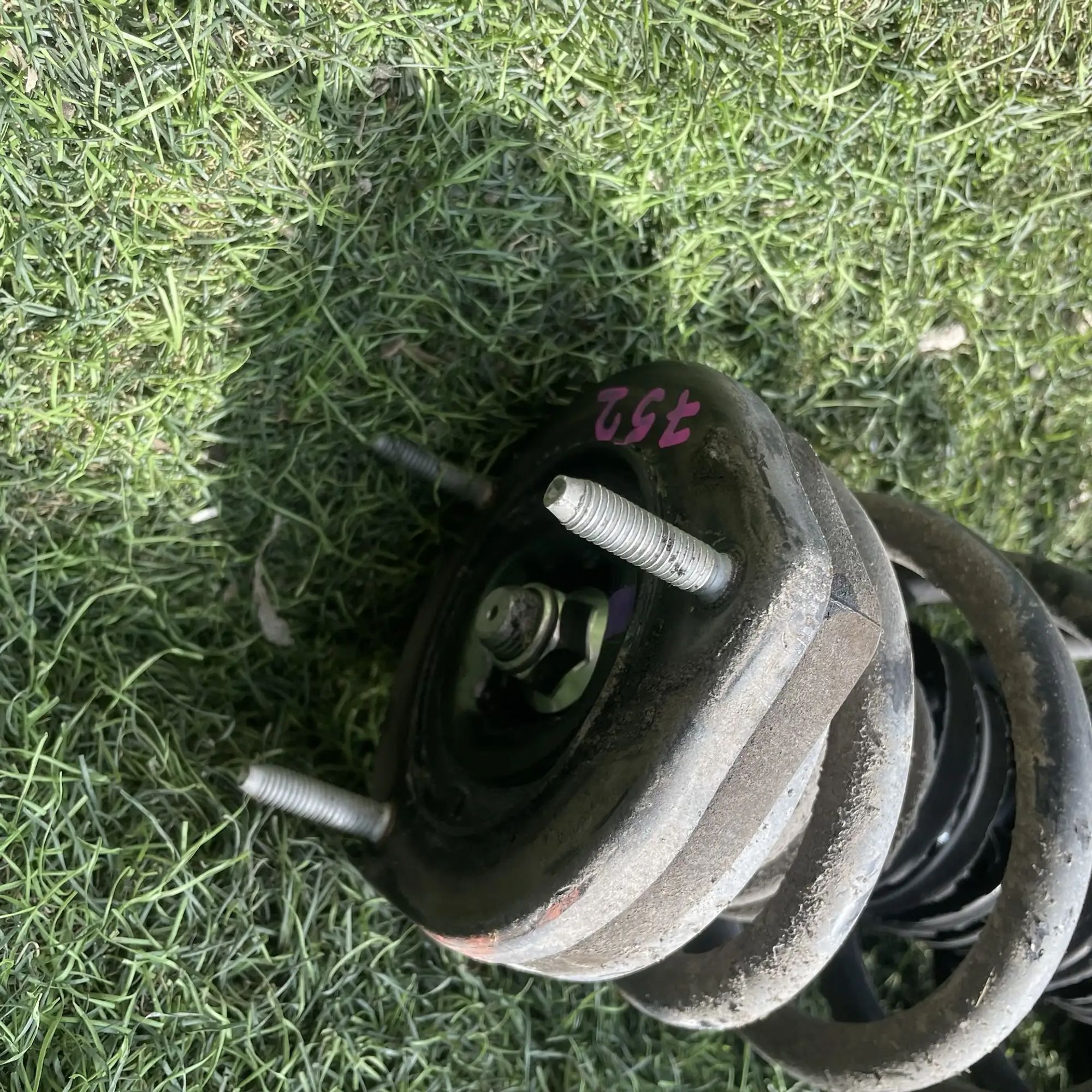 https://ycs.partsauto.market/partsauto-images/thmbs/userImages/772e461030aea93f4dbb6447c0f924d3/part/5d0f19ef-879d-4953-98de-96cdb4f93425_1779168903944.jpg