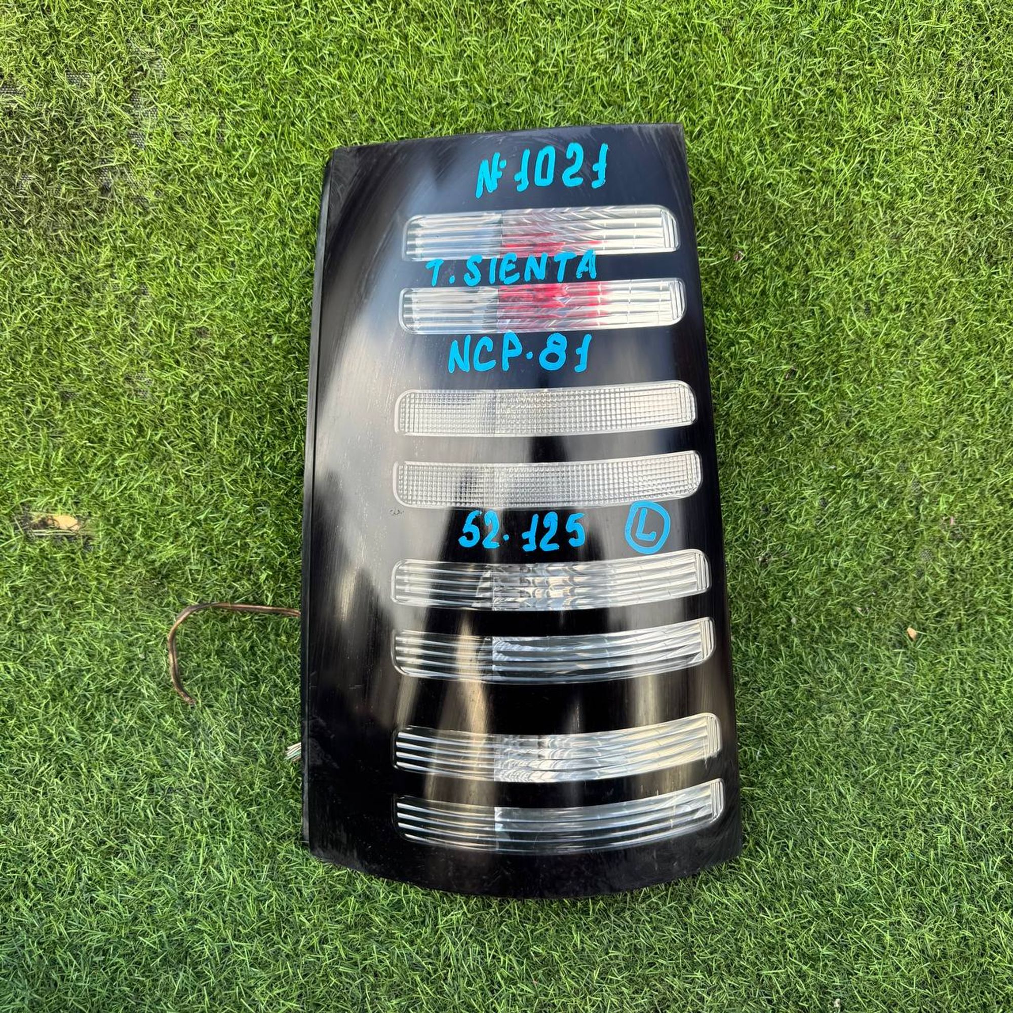 1021 Фонарь задний левый TOYOTA SIENTA NCP81, 4500 рублей, Невинномысск