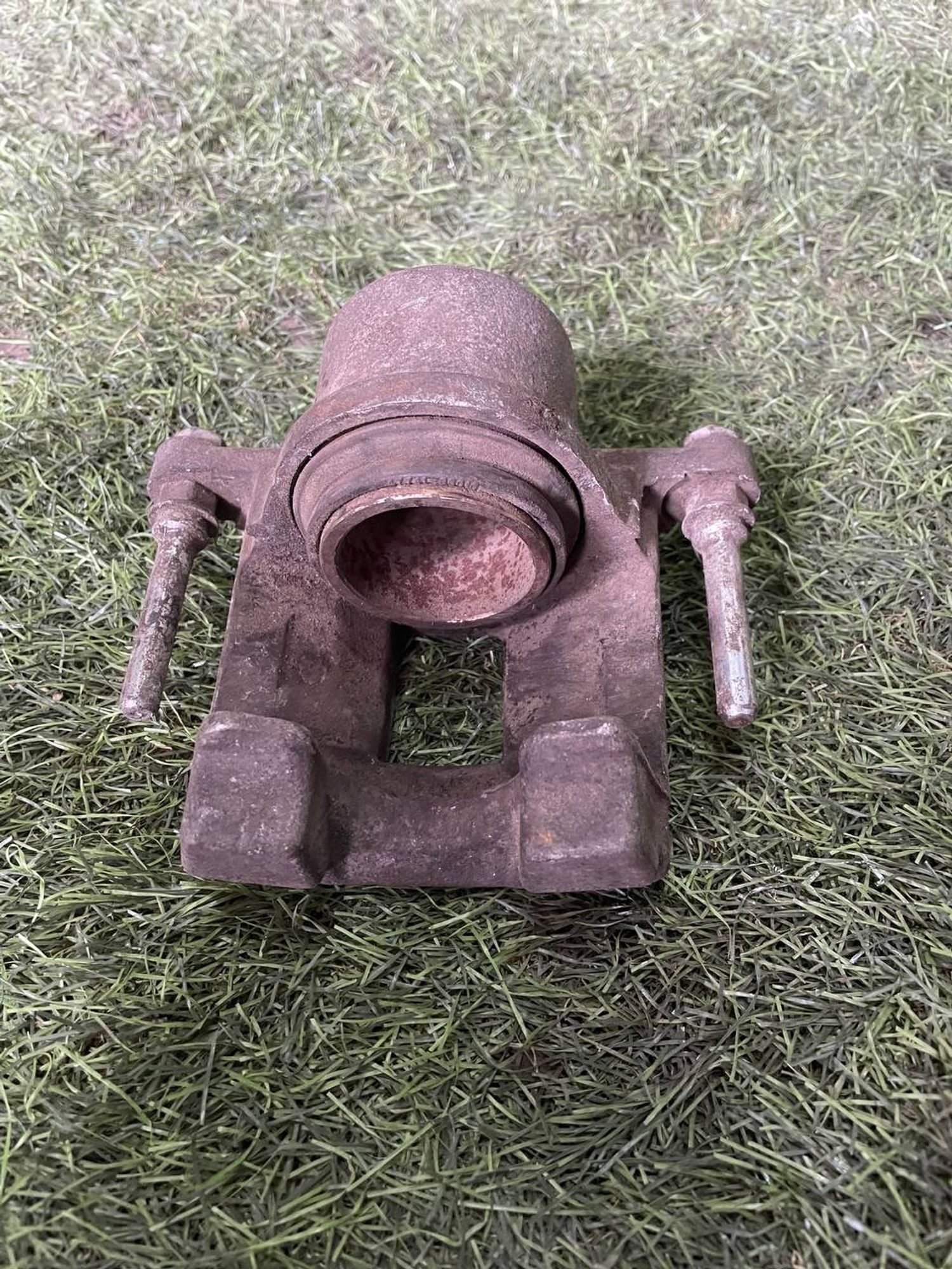 160 Суппорт тормозной передний левый TOYOTA COROLLA NZE121, 3000 рублей, Невинномысск