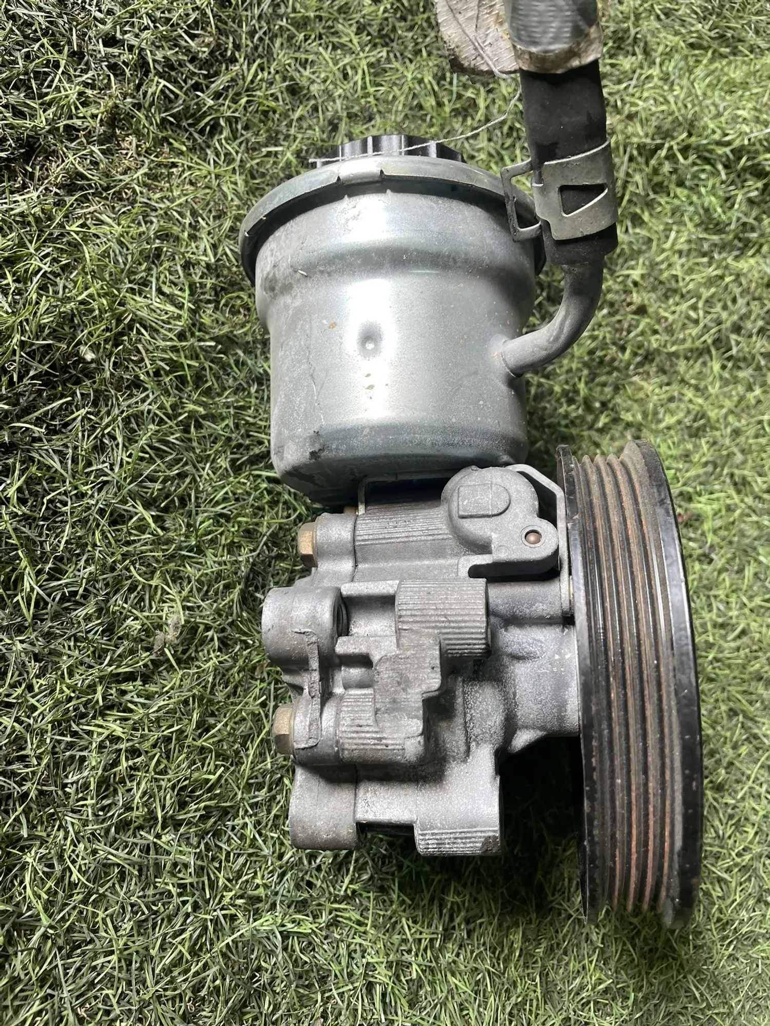 https://ycs.partsauto.market/partsauto-images/thmbs/userImages/772e461030aea93f4dbb6447c0f924d3/part/5dcca1ce-7d7a-4d66-ba6b-858b633bd40c_1775814632465.jpg