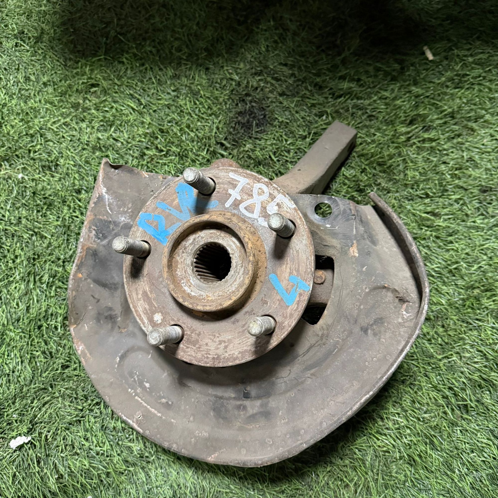 785 Ступица передняя левая MITSUBISHI RVR N23W, 1 рублей, Невинномысск