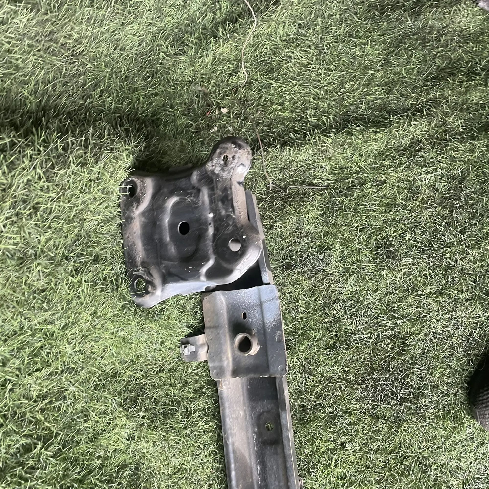 https://ycs.partsauto.market/partsauto-images/thmbs/userImages/772e461030aea93f4dbb6447c0f924d3/part/5e3995f7-4f67-45de-9cd9-ef2dd90c84f3_1776940655544.jpg