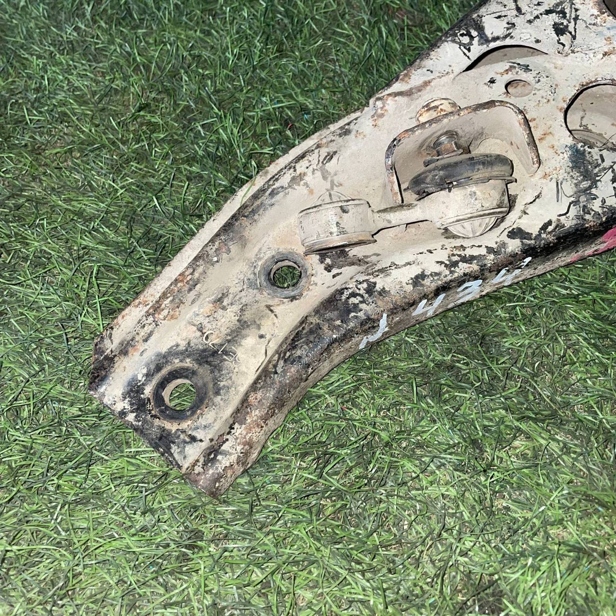 434 Рычаг передний правый нижний MAZDA FAMILIA BJ5W, 1 рублей, Невинномысск