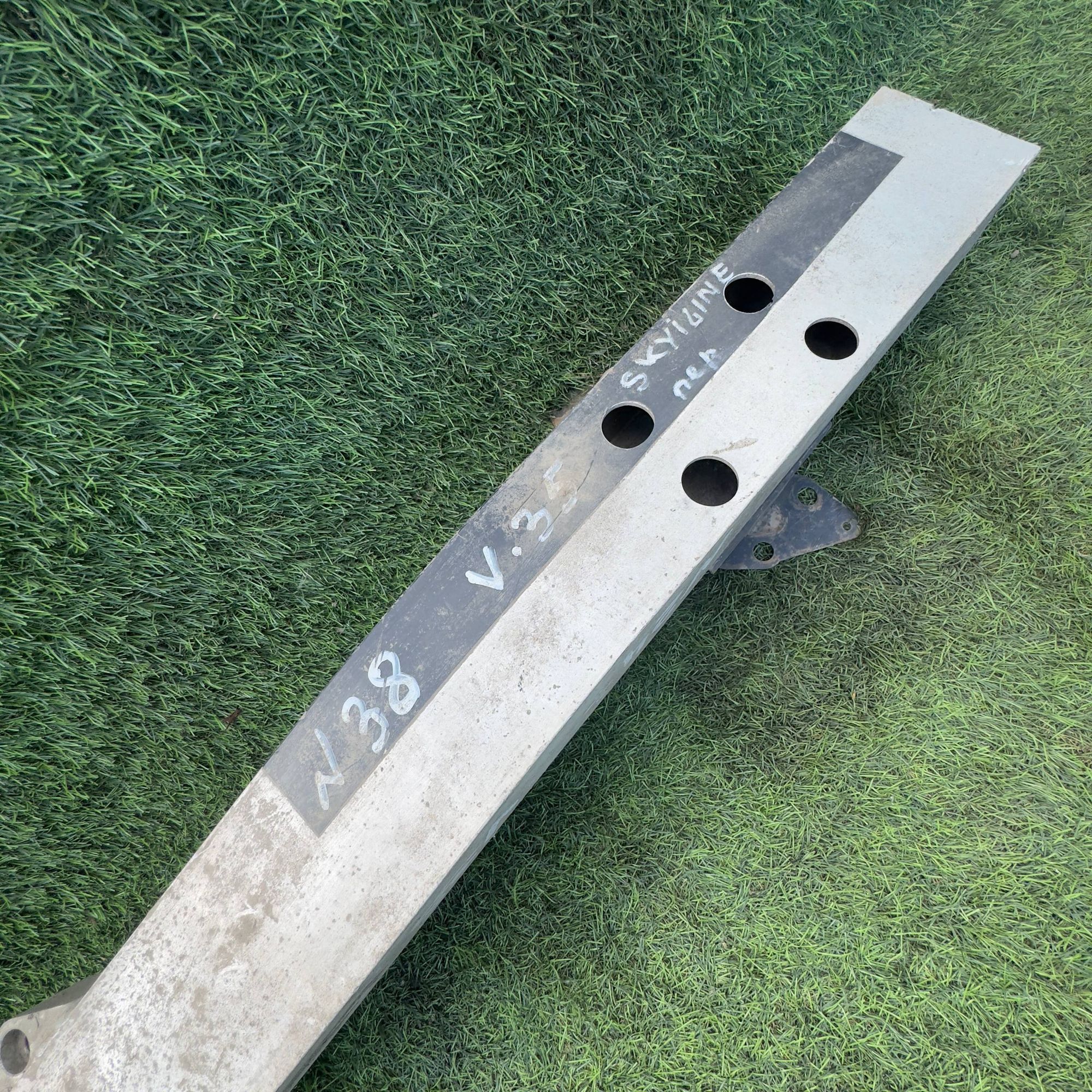 38 Усилитель бампера передний NISSAN SKYLINE V35, 5500 рублей, Невинномысск