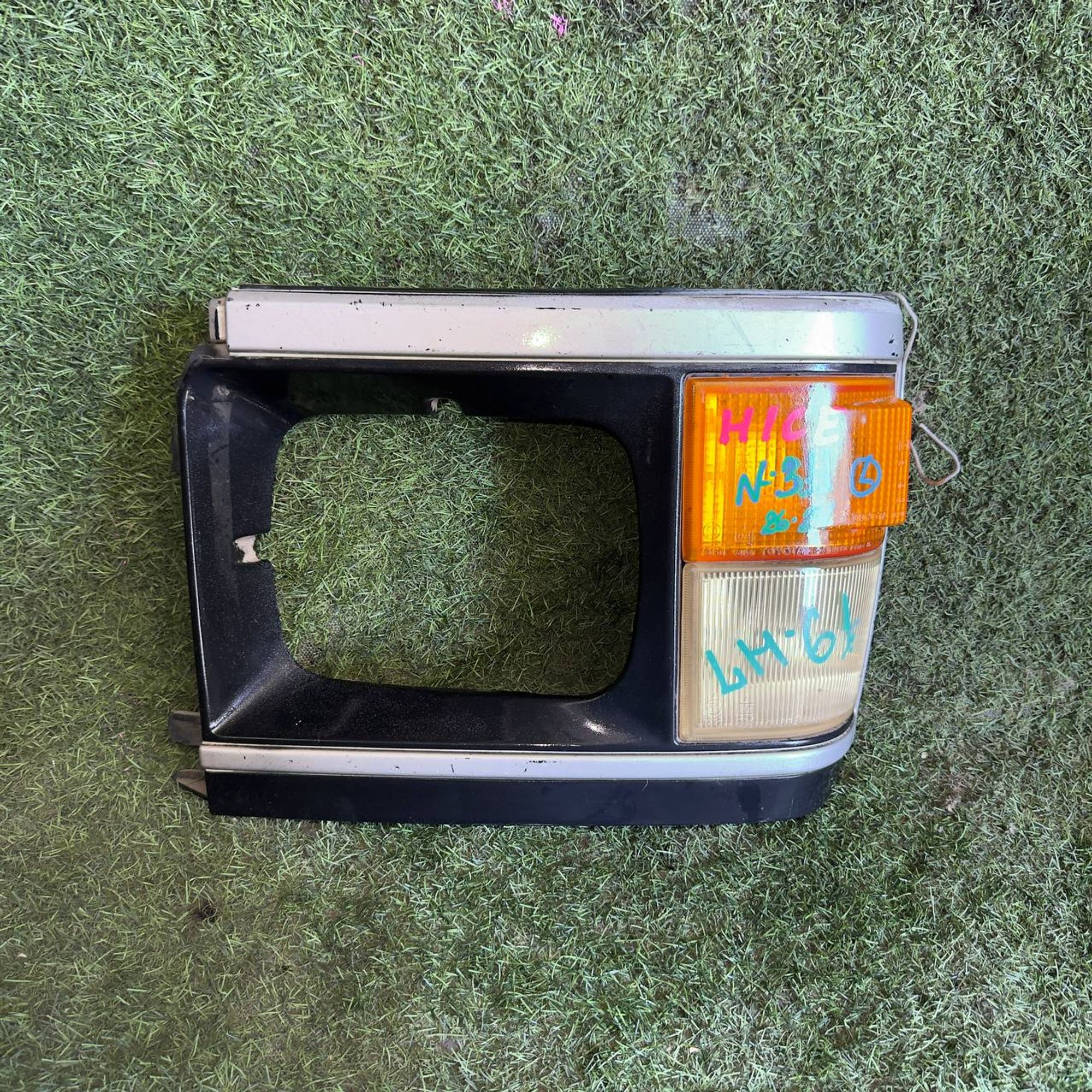 311 Фонарь габаритный левый TOYOTA HIACE LH61, 3500 рублей, Невинномысск