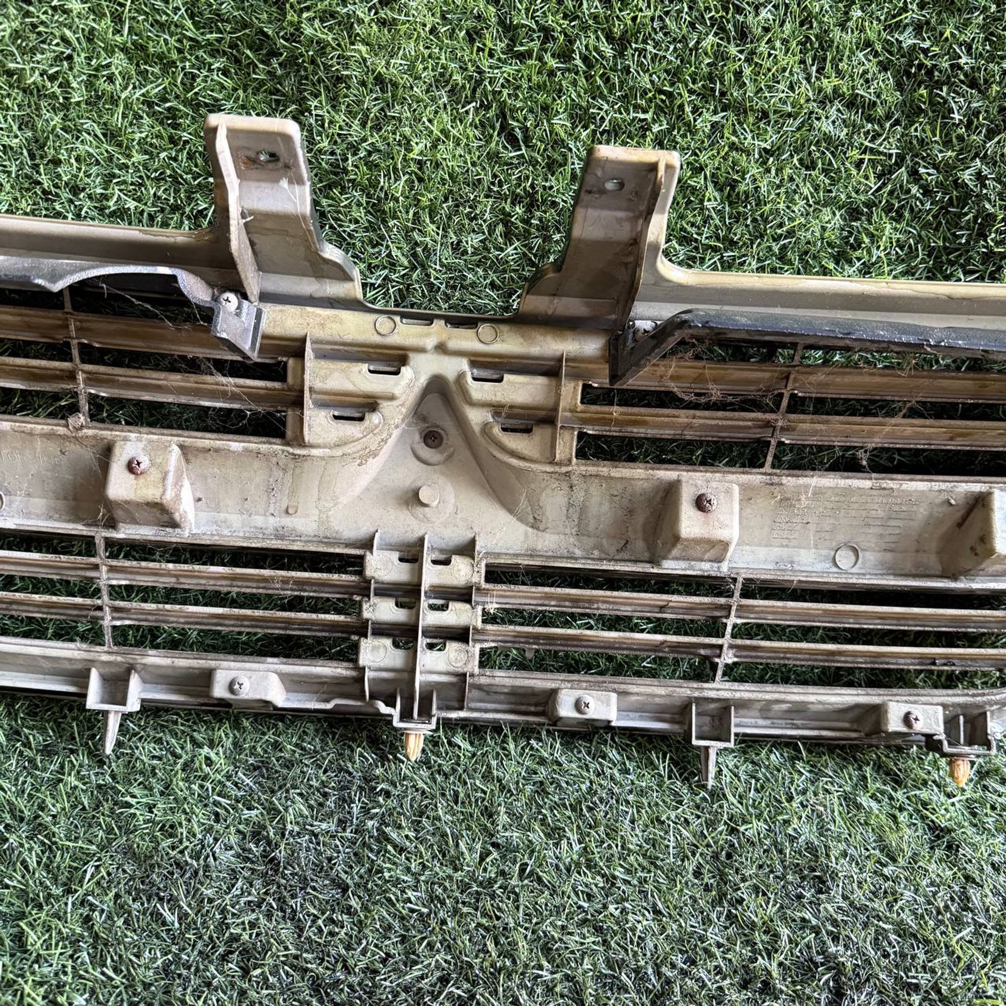 161 Решетка радиатора MITSUBISHI DION CR6W, 2500 рублей, Невинномысск