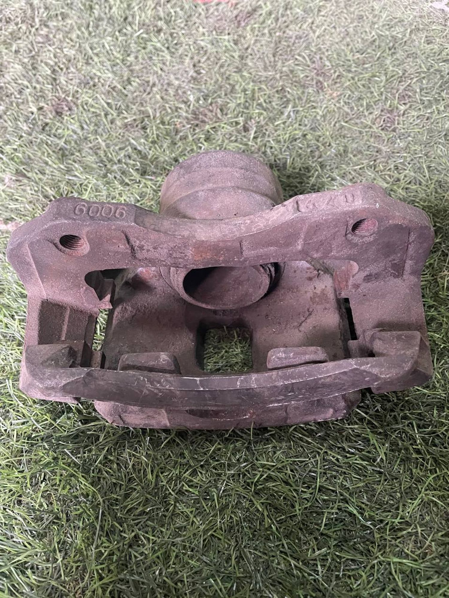 482 Суппорт тормозной передний левый Nissan Cefiro A33, 3000 рублей, Невинномысск