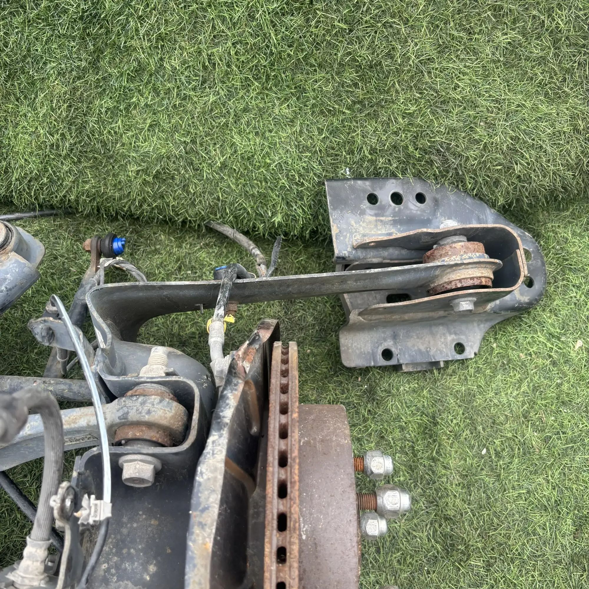 https://ycs.partsauto.market/partsauto-images/thmbs/userImages/772e461030aea93f4dbb6447c0f924d3/part/5f63ee5a-005b-41f8-8ea1-e6a8ad45c79a_1777015074477.jpg