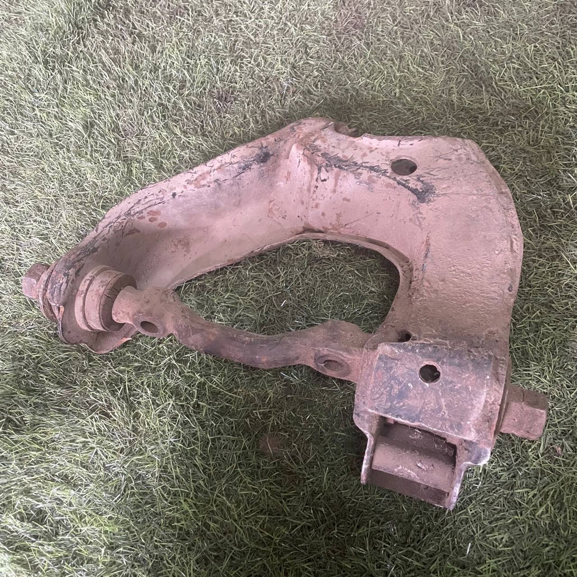 157 Рычаг передний левый верхний TOYOTA HIACE LH61, 1 рублей, Невинномысск