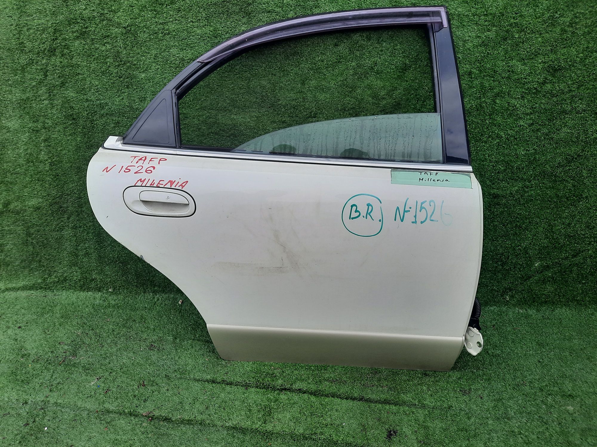 1526 дверь на MAZDA MILLENIA TAFP, 7000 рублей, Невинномысск