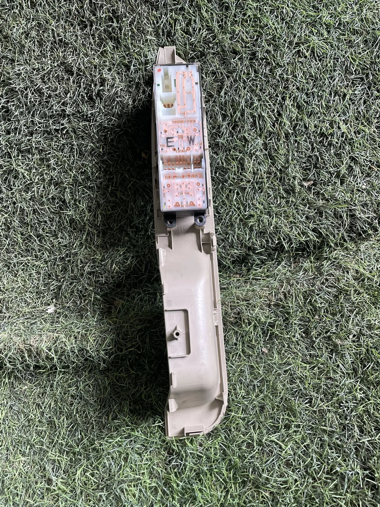 https://ycs.partsauto.market/partsauto-images/thmbs/userImages/772e461030aea93f4dbb6447c0f924d3/part/60579efb-3c38-4a3e-9a23-48e66a8eb7b9_1778678004820.jpg