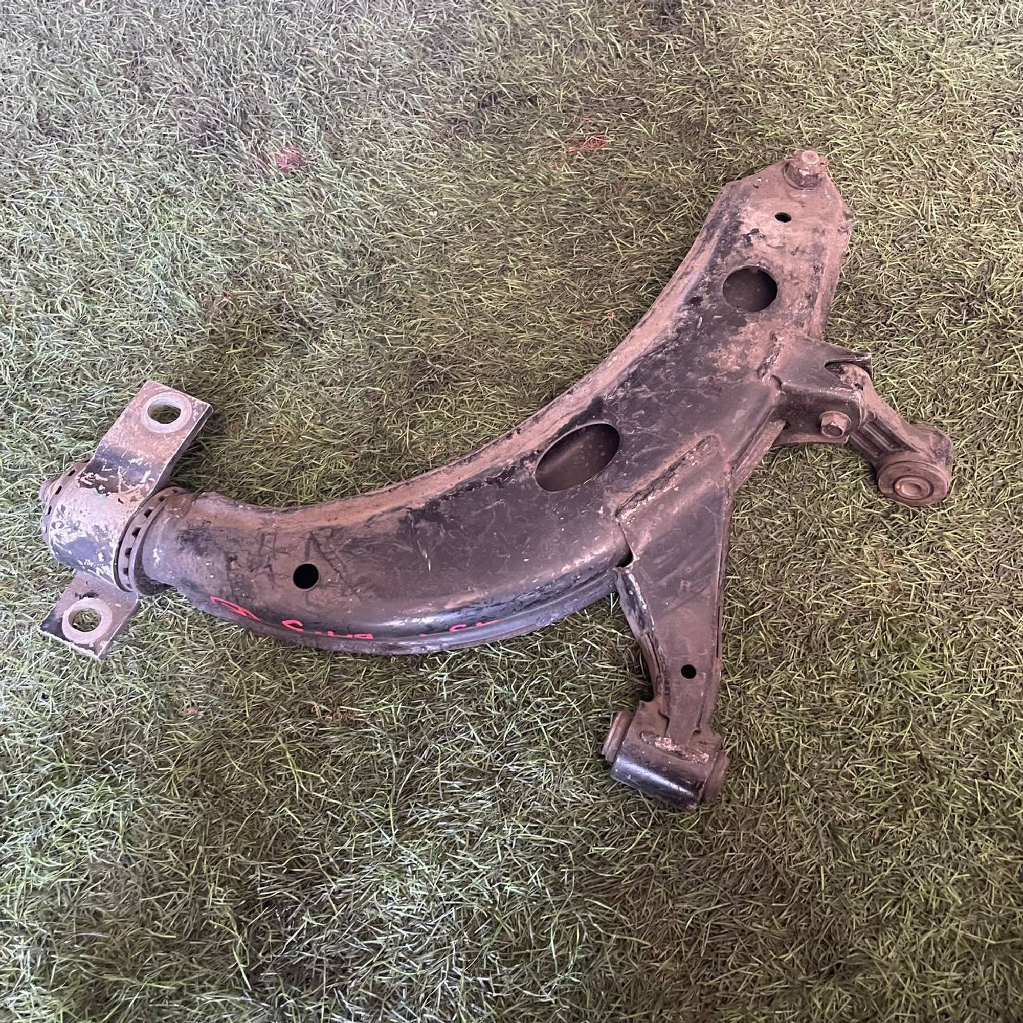 454 Рычаг передний правый нижний SUBARU LEGACY BH5, 6000 рублей, Невинномысск