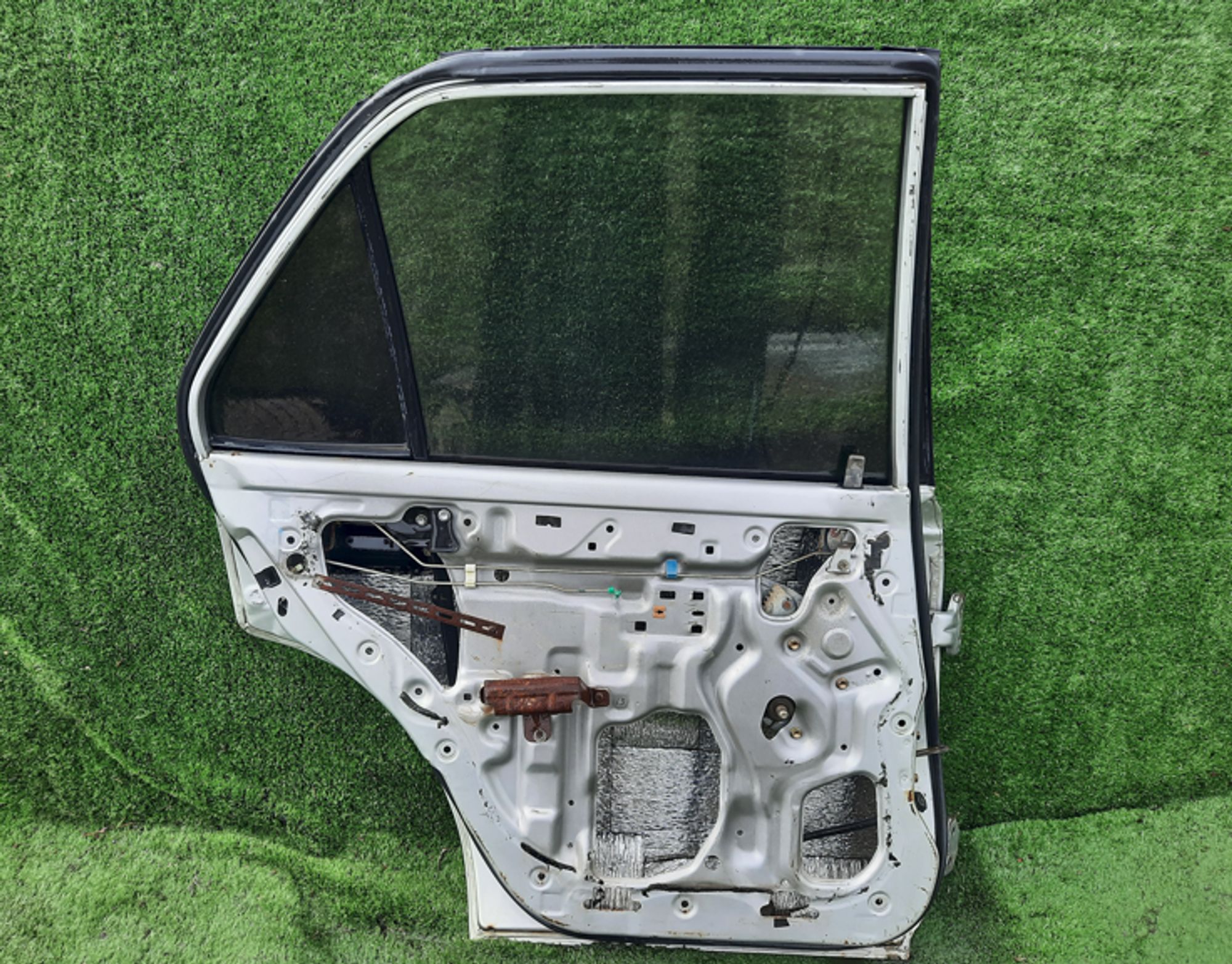 1367 дверь на TOYOTA SPRINTER EE90, 4500 рублей, Невинномысск