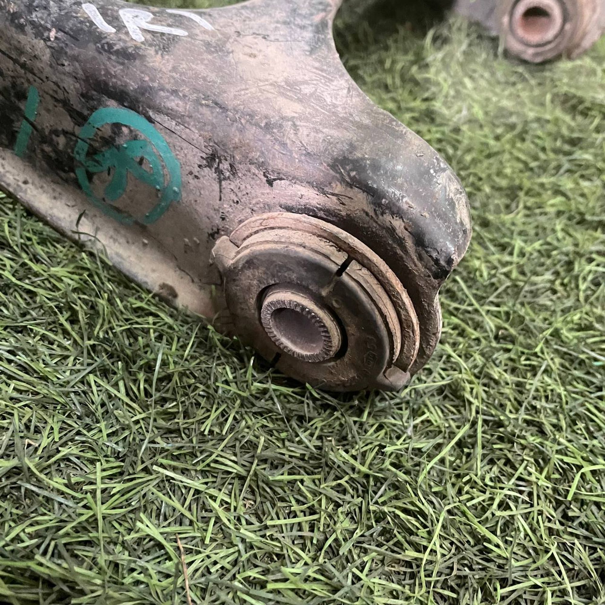 169 Рычаг задний правый верхний TOYOTA MARK II GX80, 3500 рублей, Невинномысск